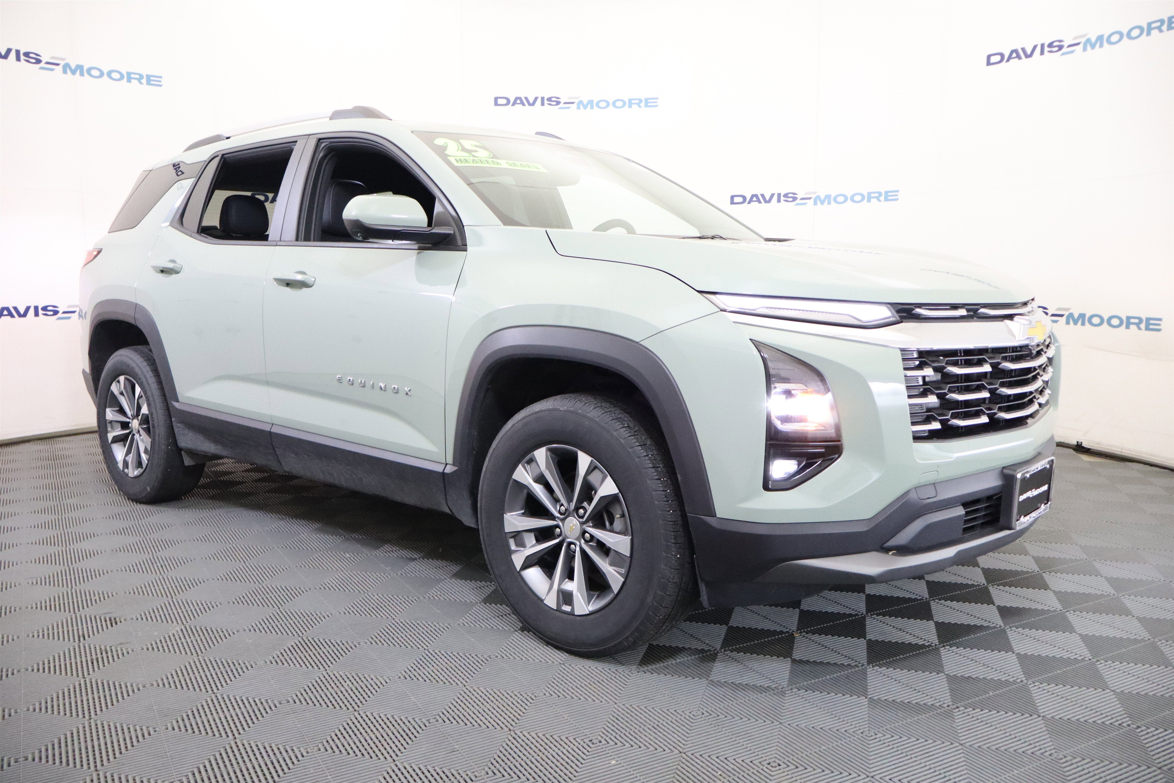 2025 Chevrolet Equinox FWD LT