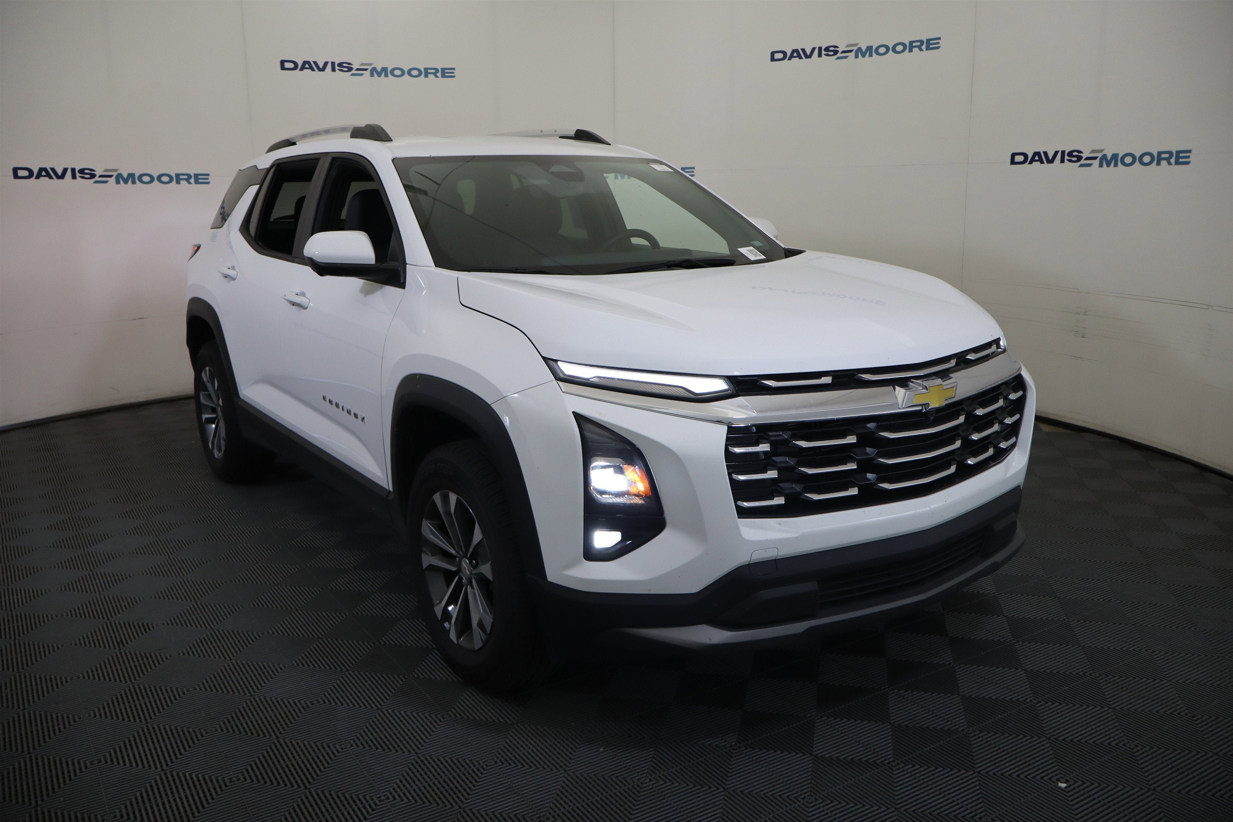 2025 Chevrolet Equinox FWD LT