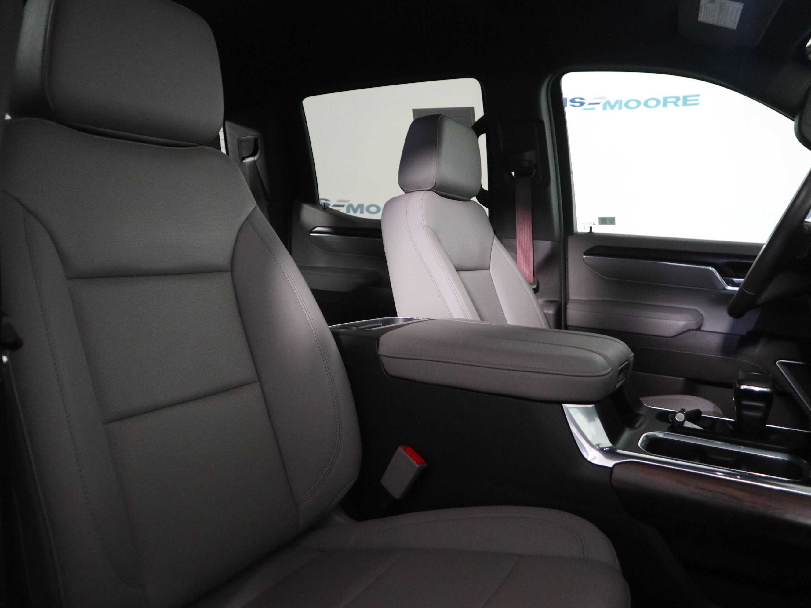 2024 GMC Sierra 1500 SLT Crew Cab 4WD