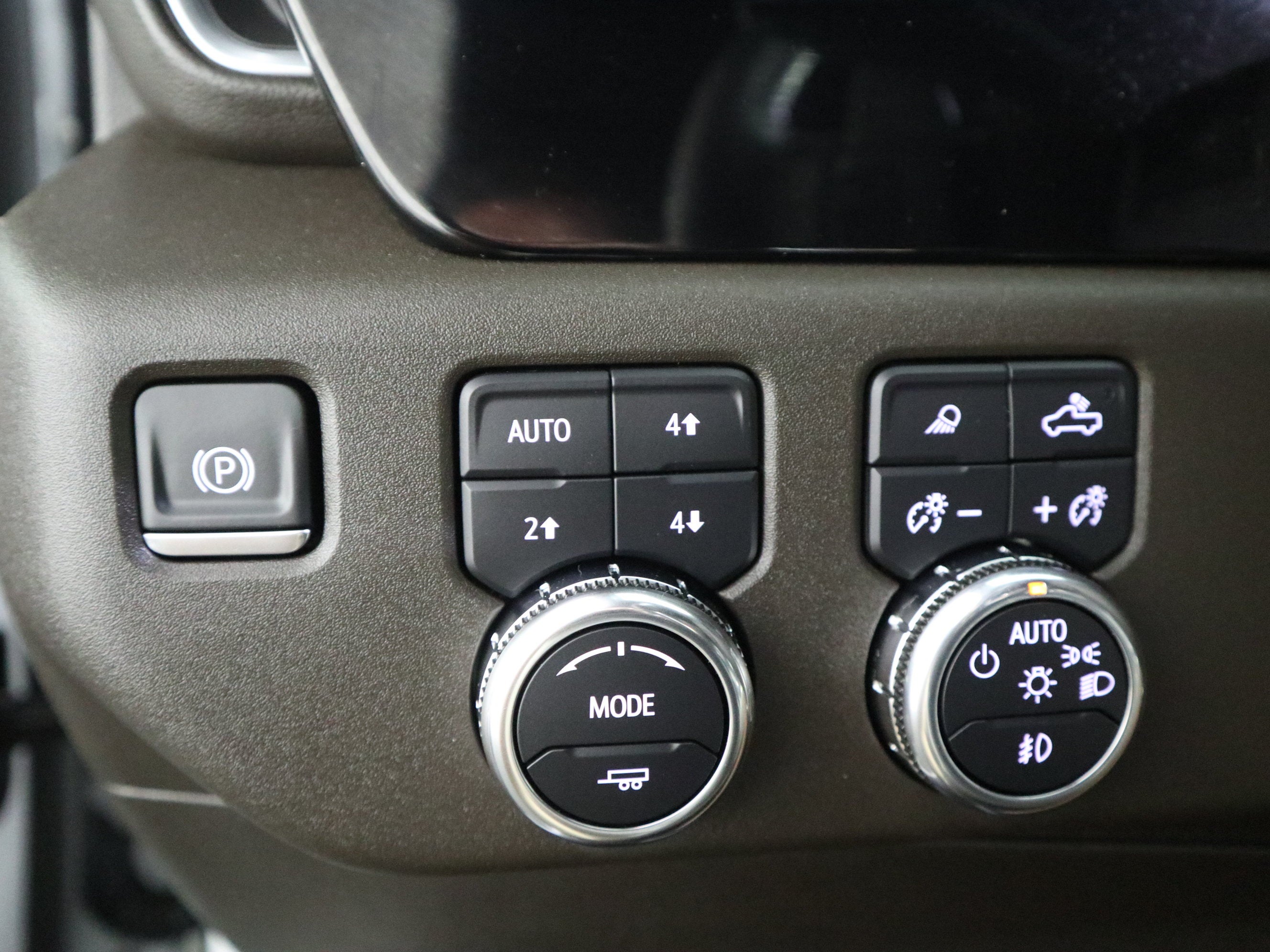 2024 GMC Sierra 1500 SLT Crew Cab 4WD