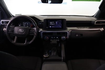 2025 Toyota Tacoma 4WD SR5