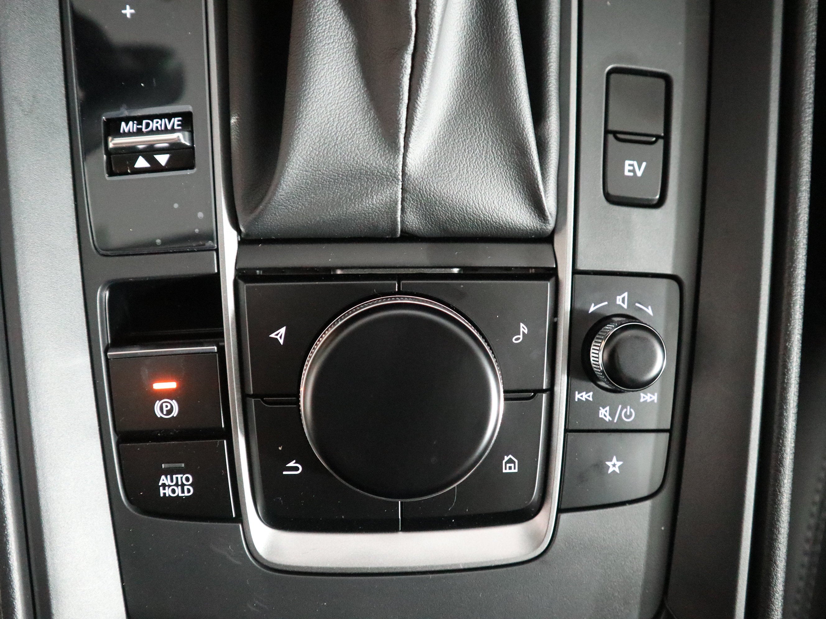 2026 Mazda Mazda CX-50 Hybrid Preferred AWD