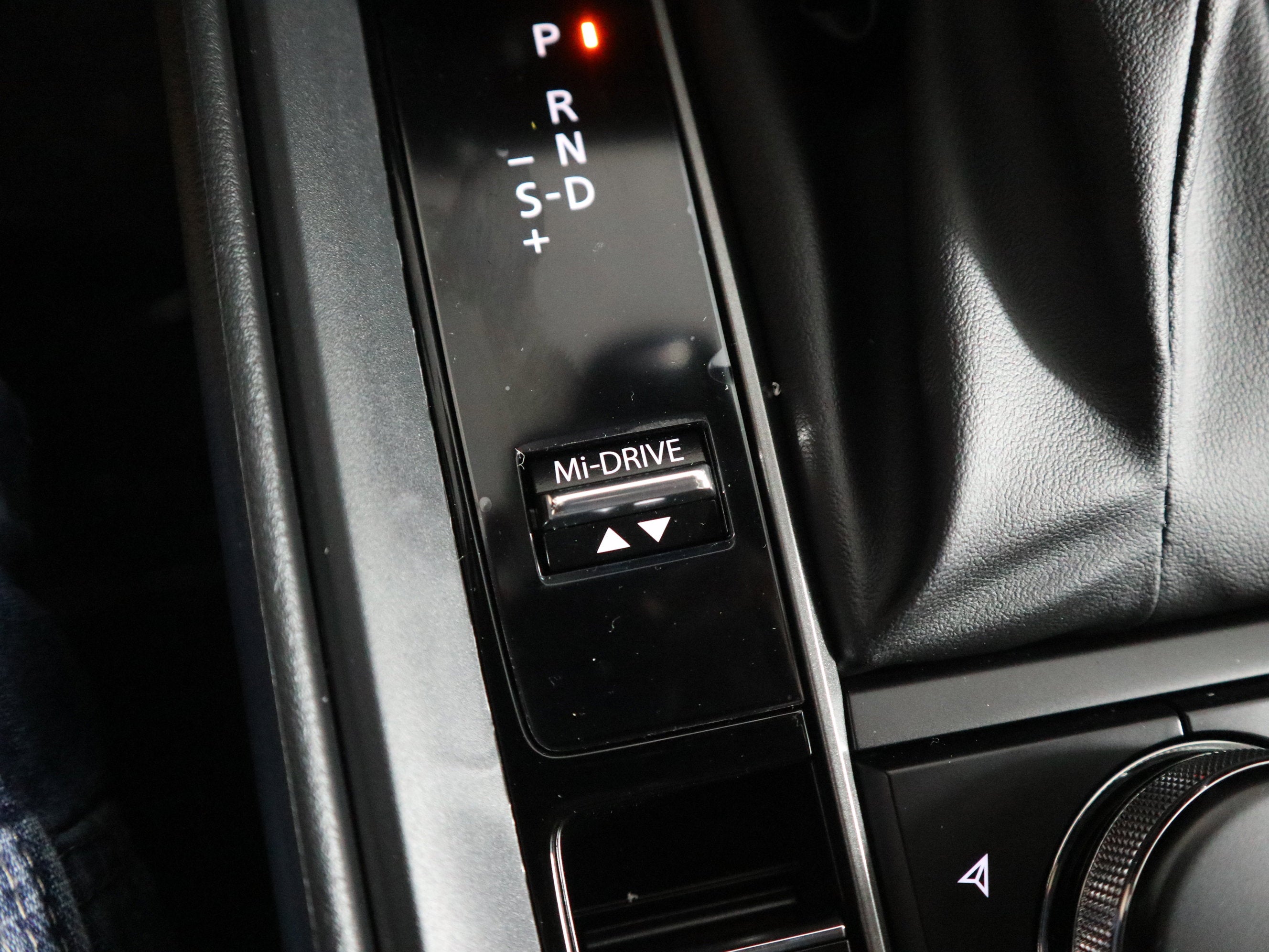 2025 Mazda Mazda CX-50 Hybrid Premium AWD