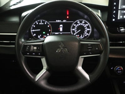2025 Mitsubishi Outlander ES