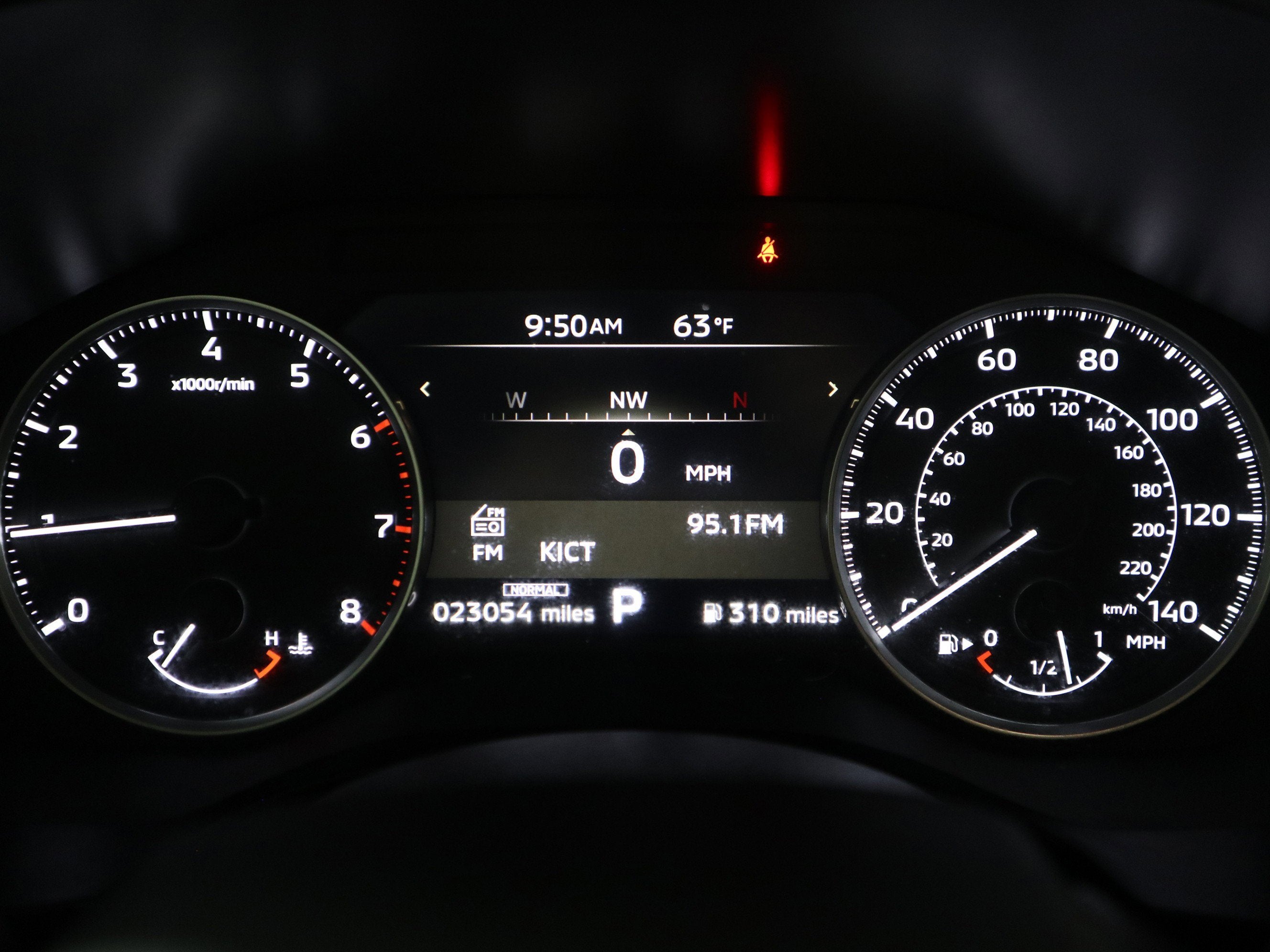 2025 Mitsubishi Outlander ES