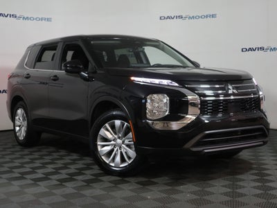 2025 Mitsubishi Outlander ES