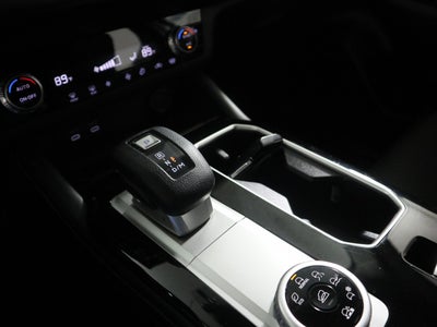 2025 Mitsubishi Outlander ES