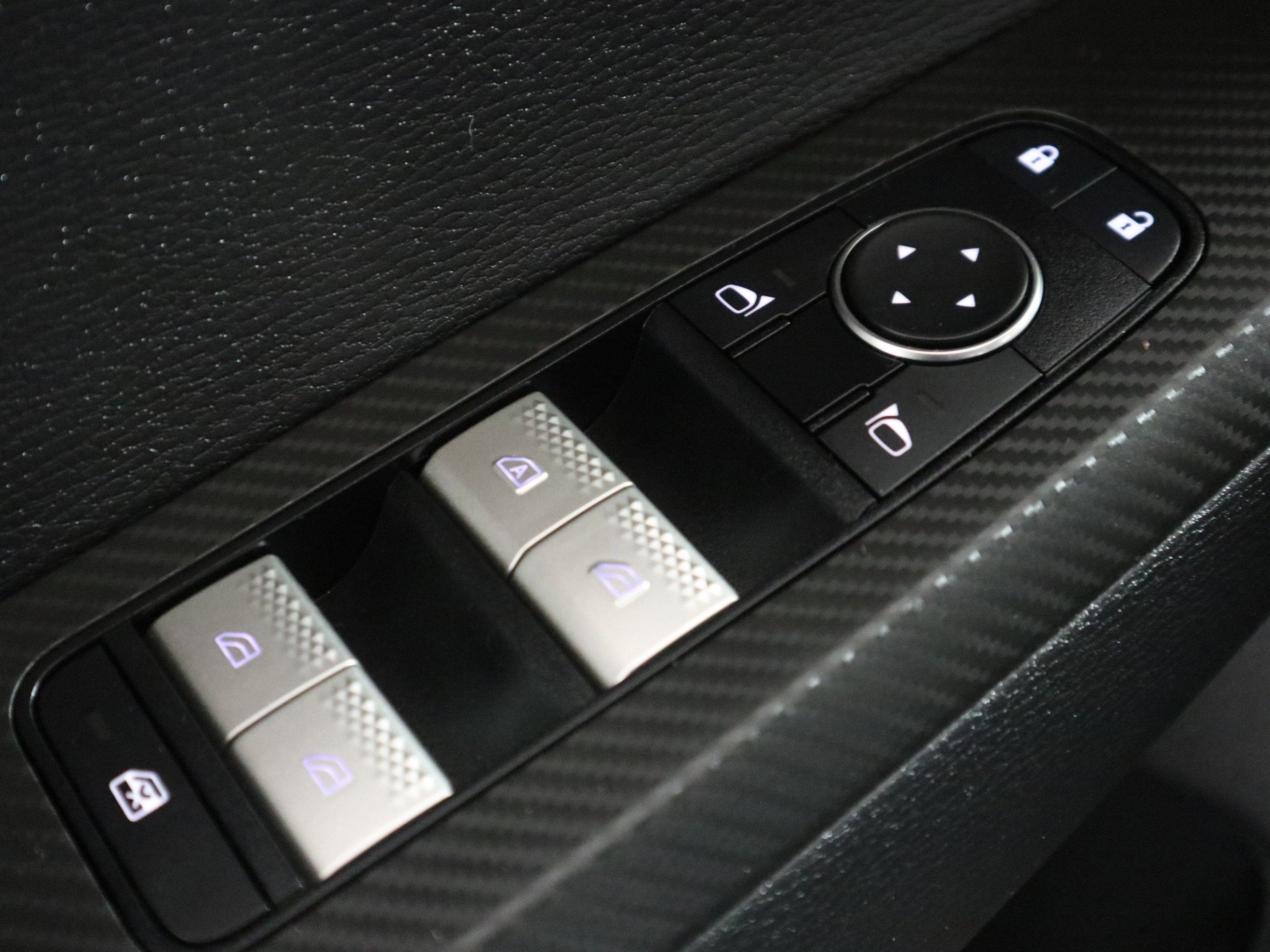 2025 Mitsubishi Outlander ES