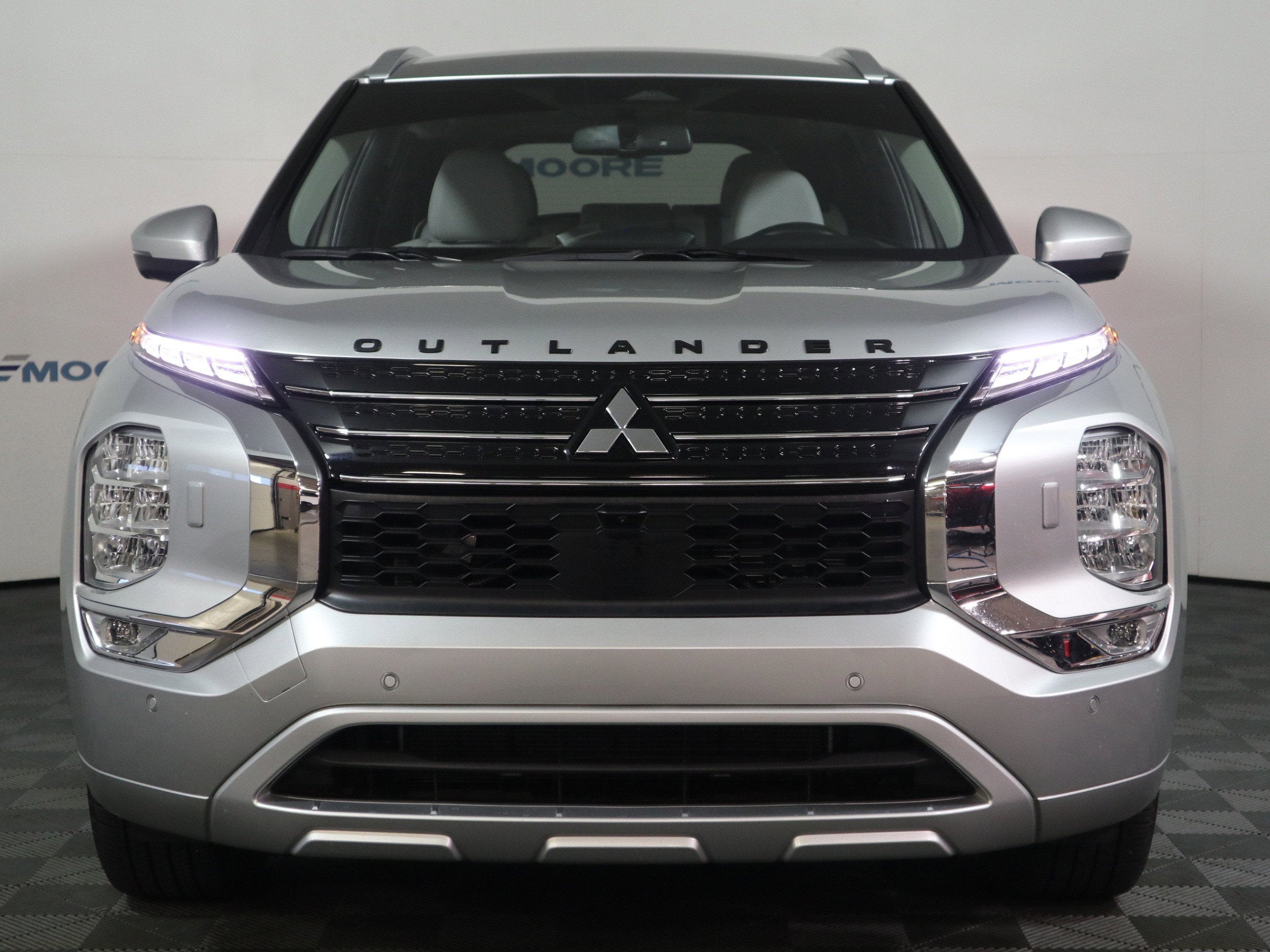 2024 Mitsubishi Outlander Plug-In Hybrid SEL