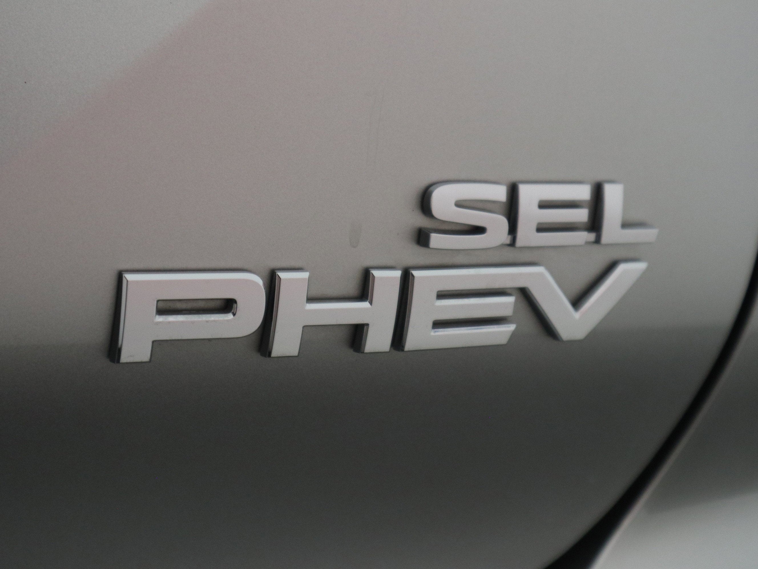 2024 Mitsubishi Outlander Plug-In Hybrid SEL