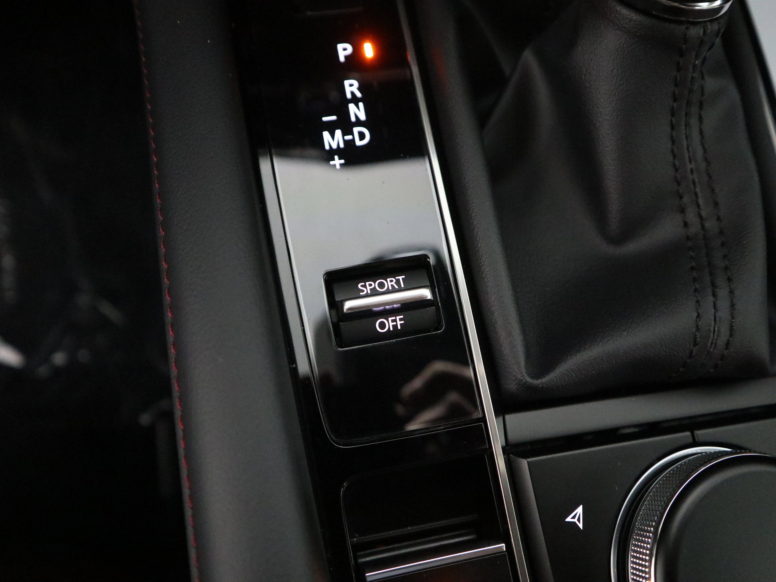 2026 Mazda Mazda3 Hatchback 2.5 S Carbon Edition AWD