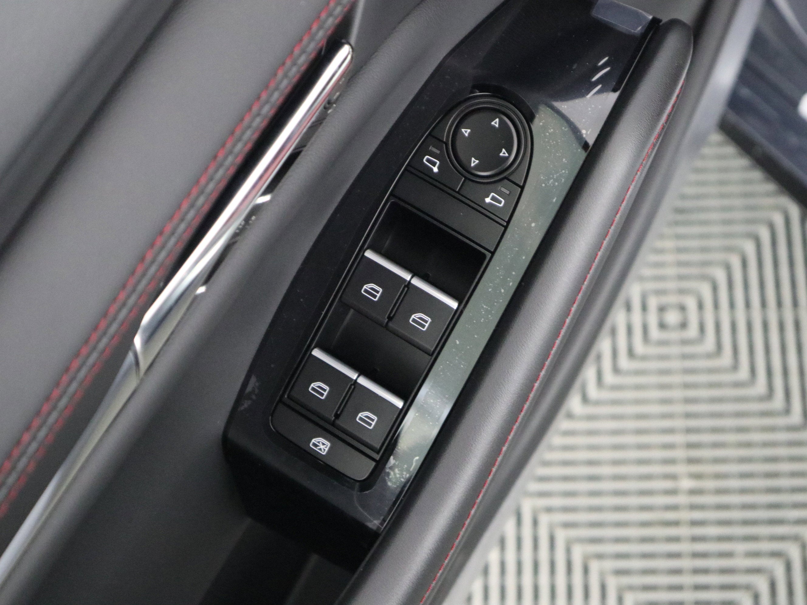 2026 Mazda Mazda3 Hatchback 2.5 S Carbon Edition AWD