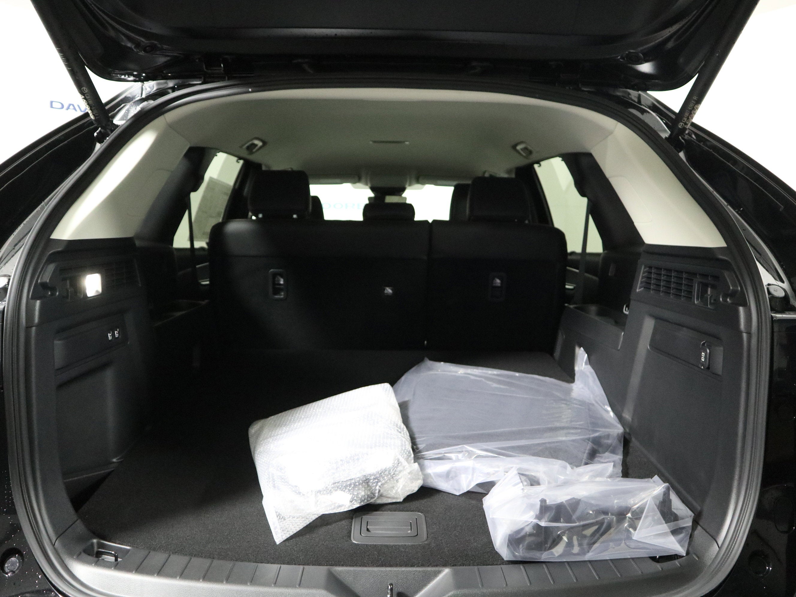 2026 Mazda Mazda CX-70 Plug-In Hybrid SC Plus AWD