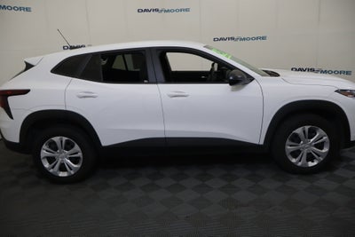 2025 Chevrolet Trax LS