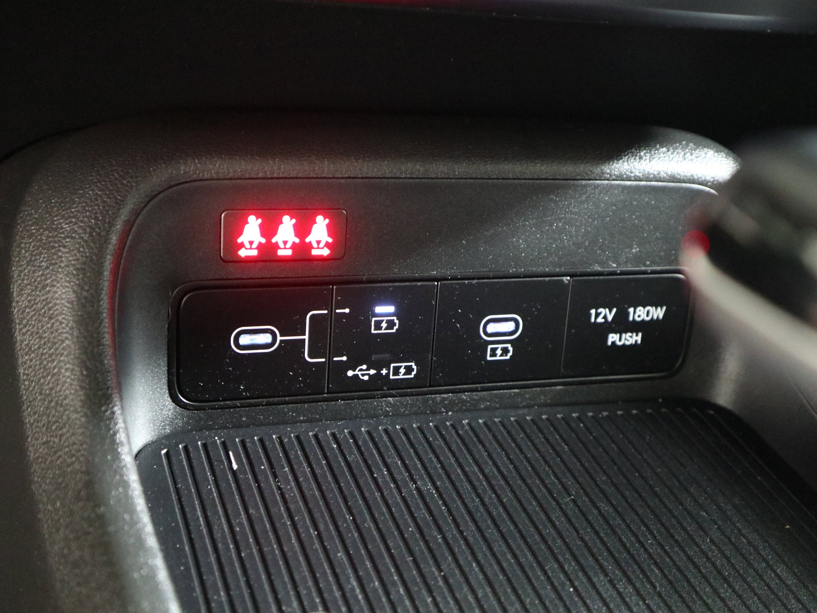 2025 Hyundai Kona SEL AWD