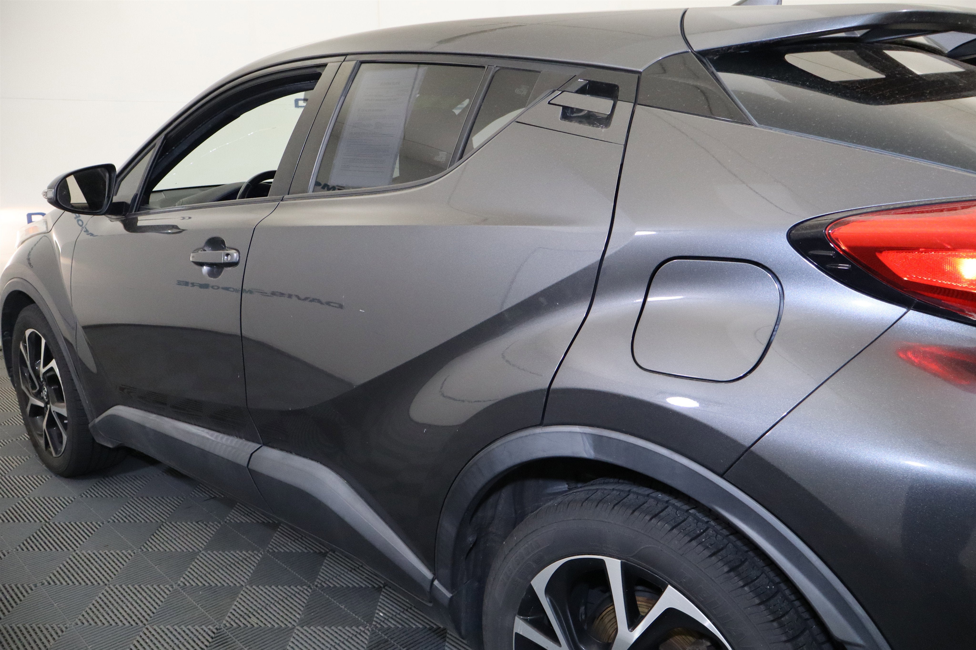 2018 Toyota C-HR XLE Premium