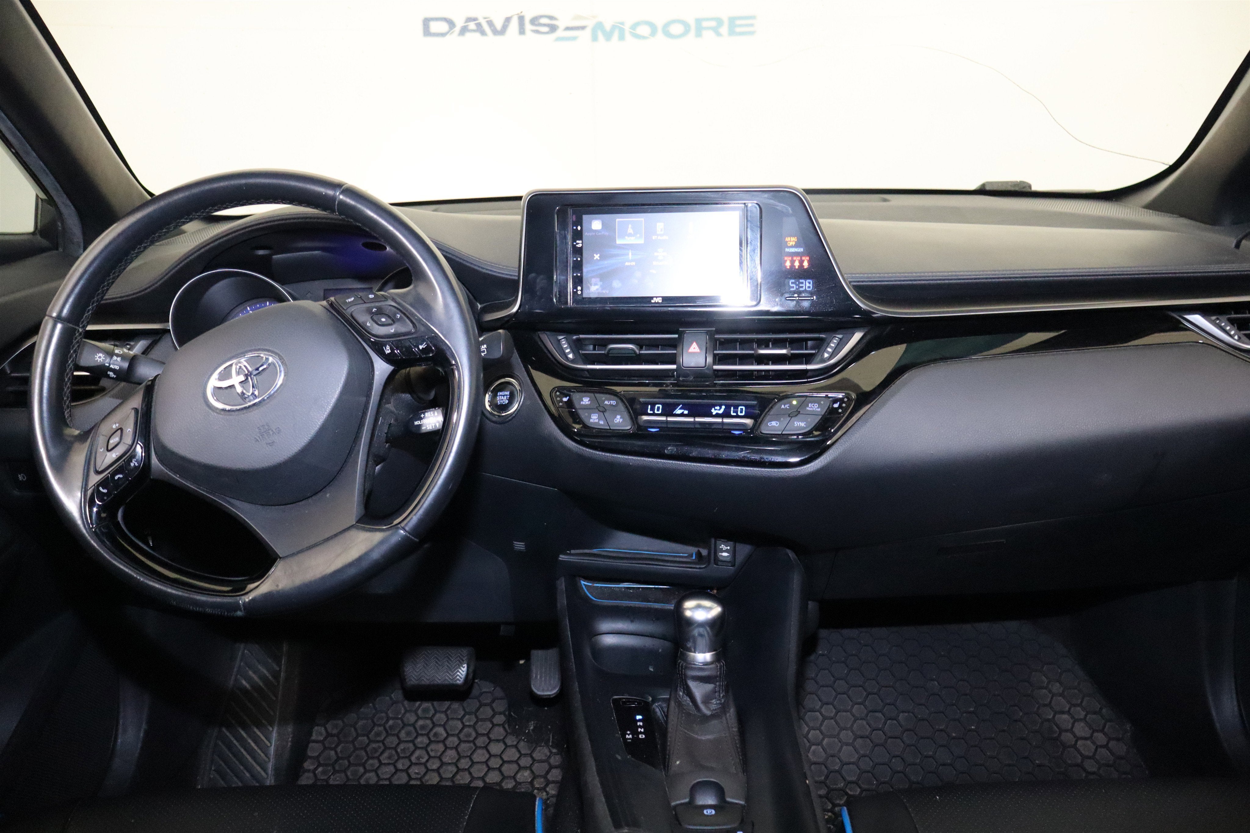 2018 Toyota C-HR XLE Premium