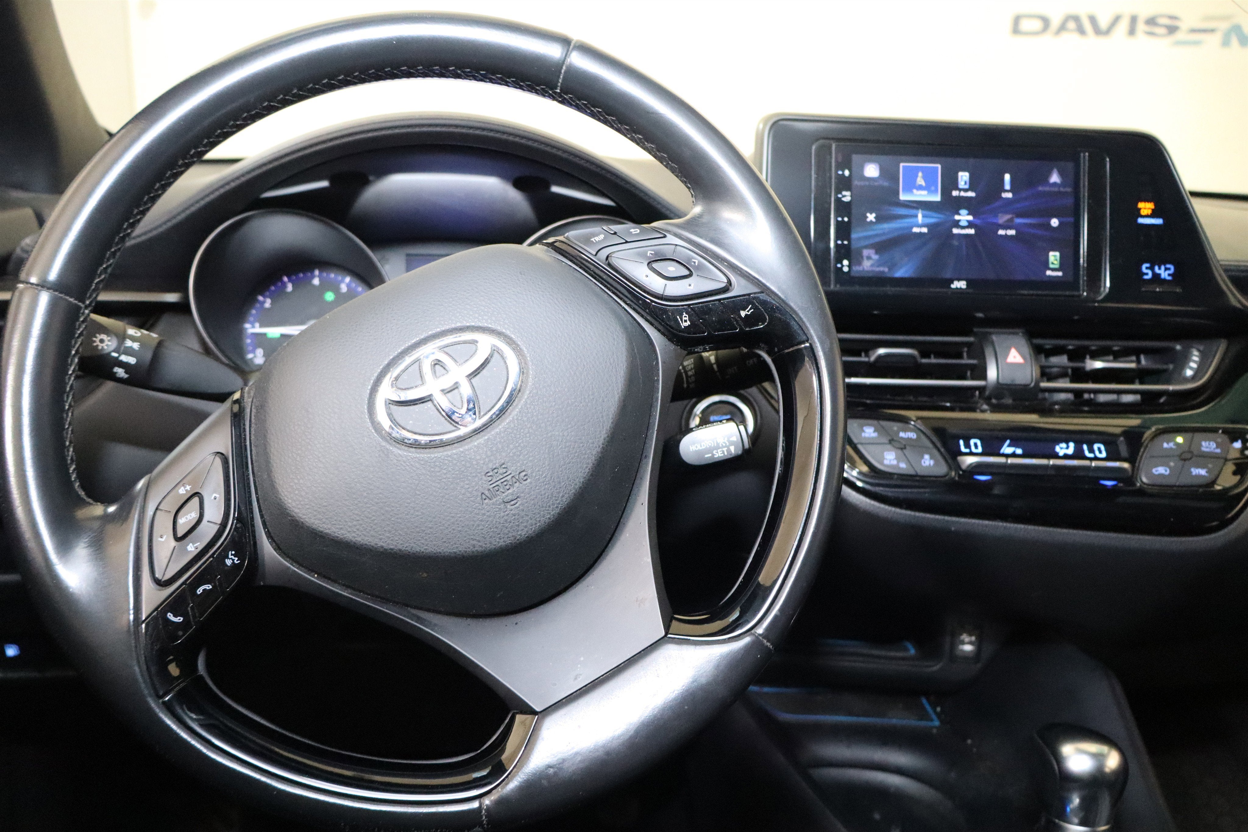 2018 Toyota C-HR XLE Premium
