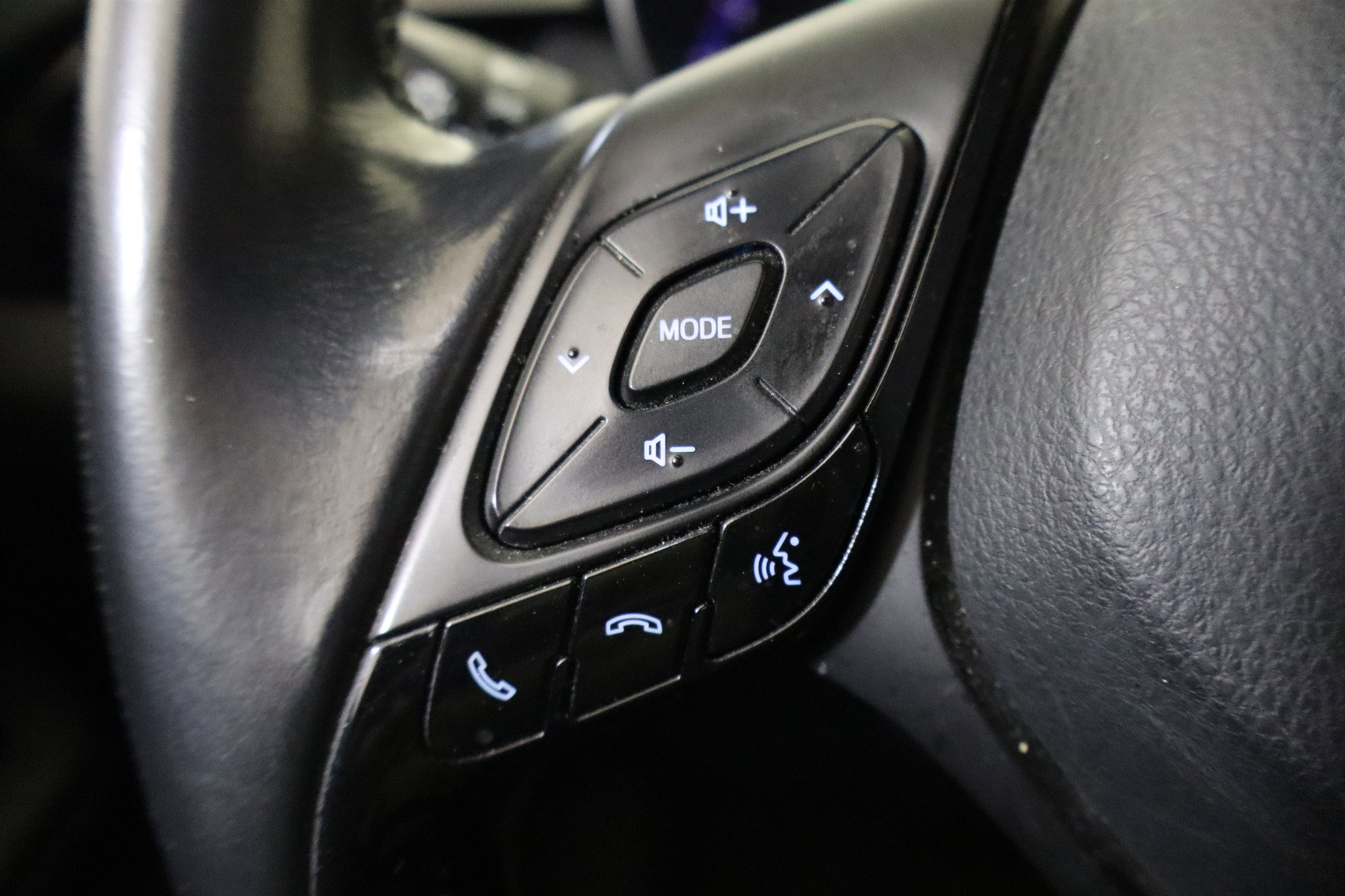 2018 Toyota C-HR XLE Premium