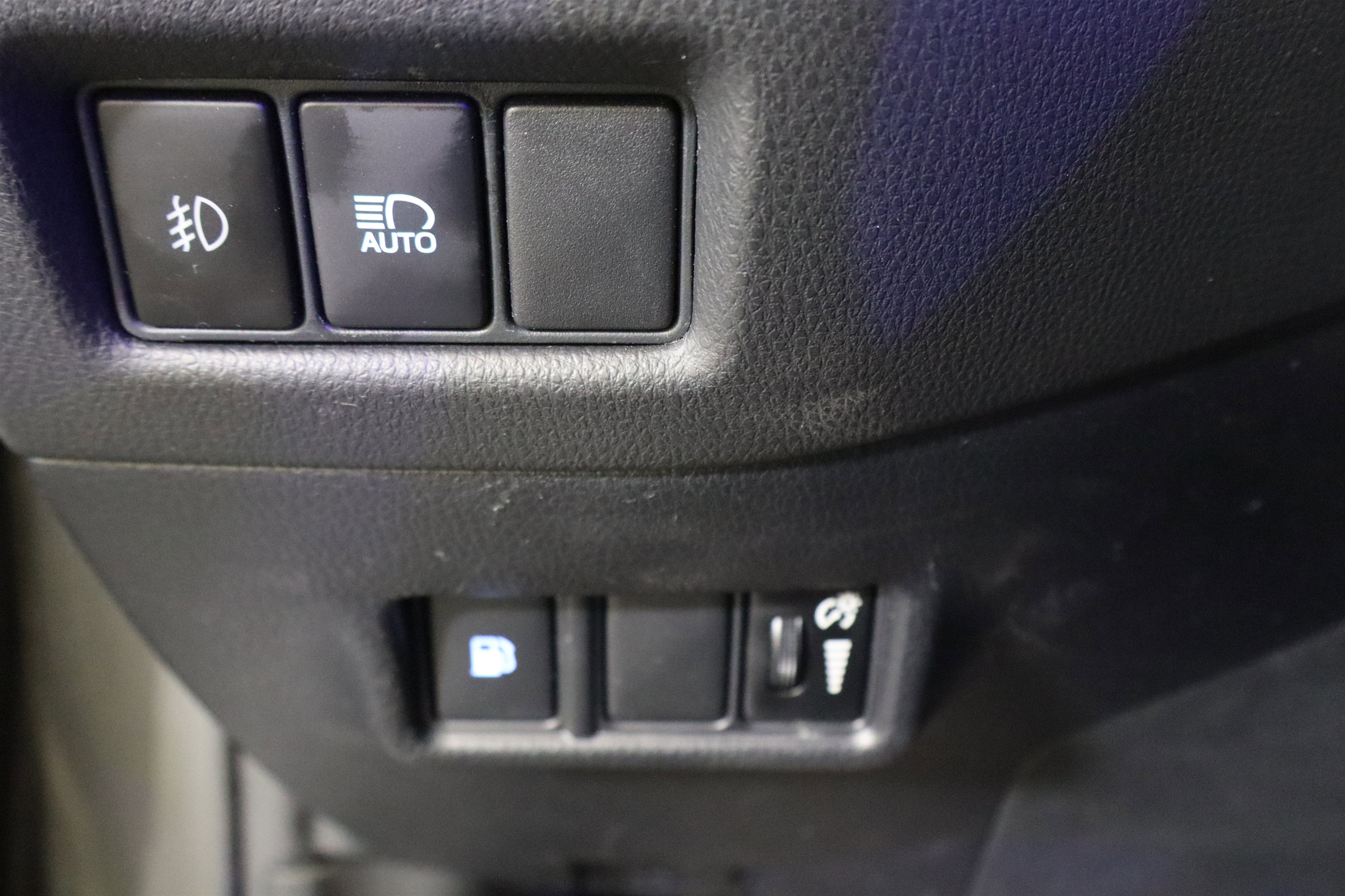 2018 Toyota C-HR XLE Premium