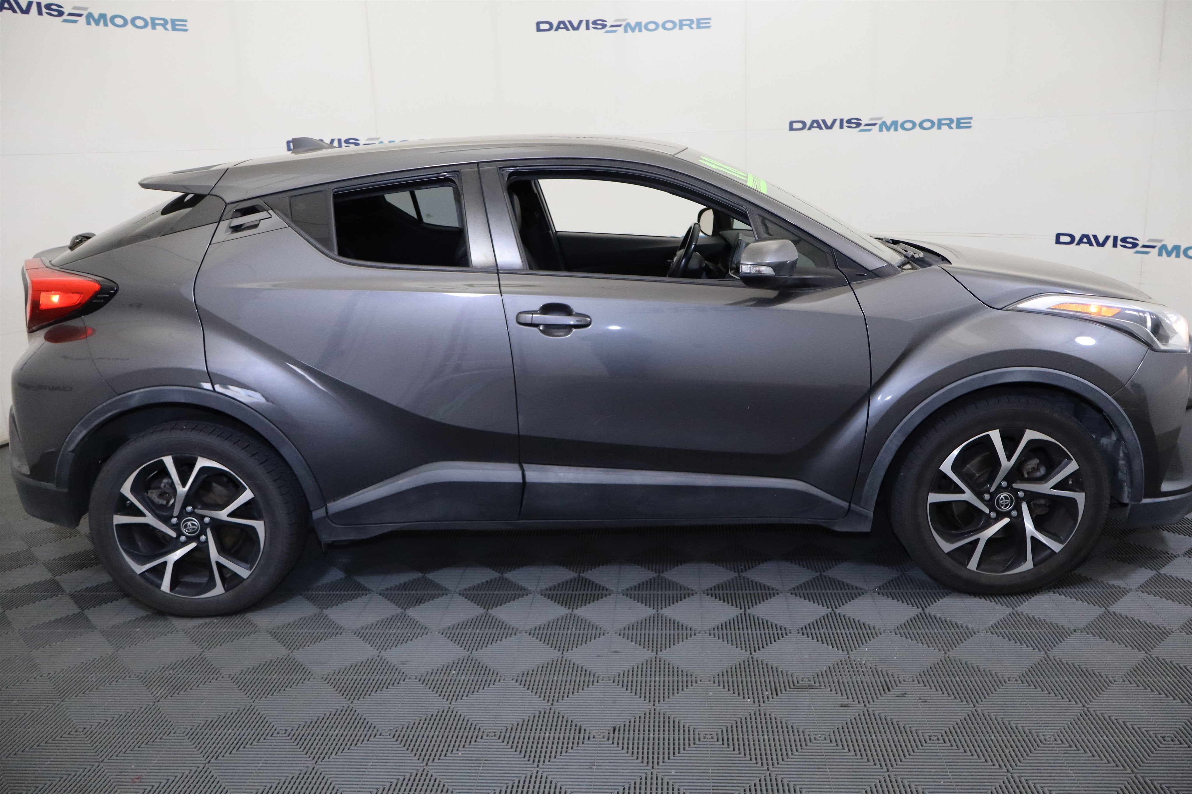 2018 Toyota C-HR XLE Premium