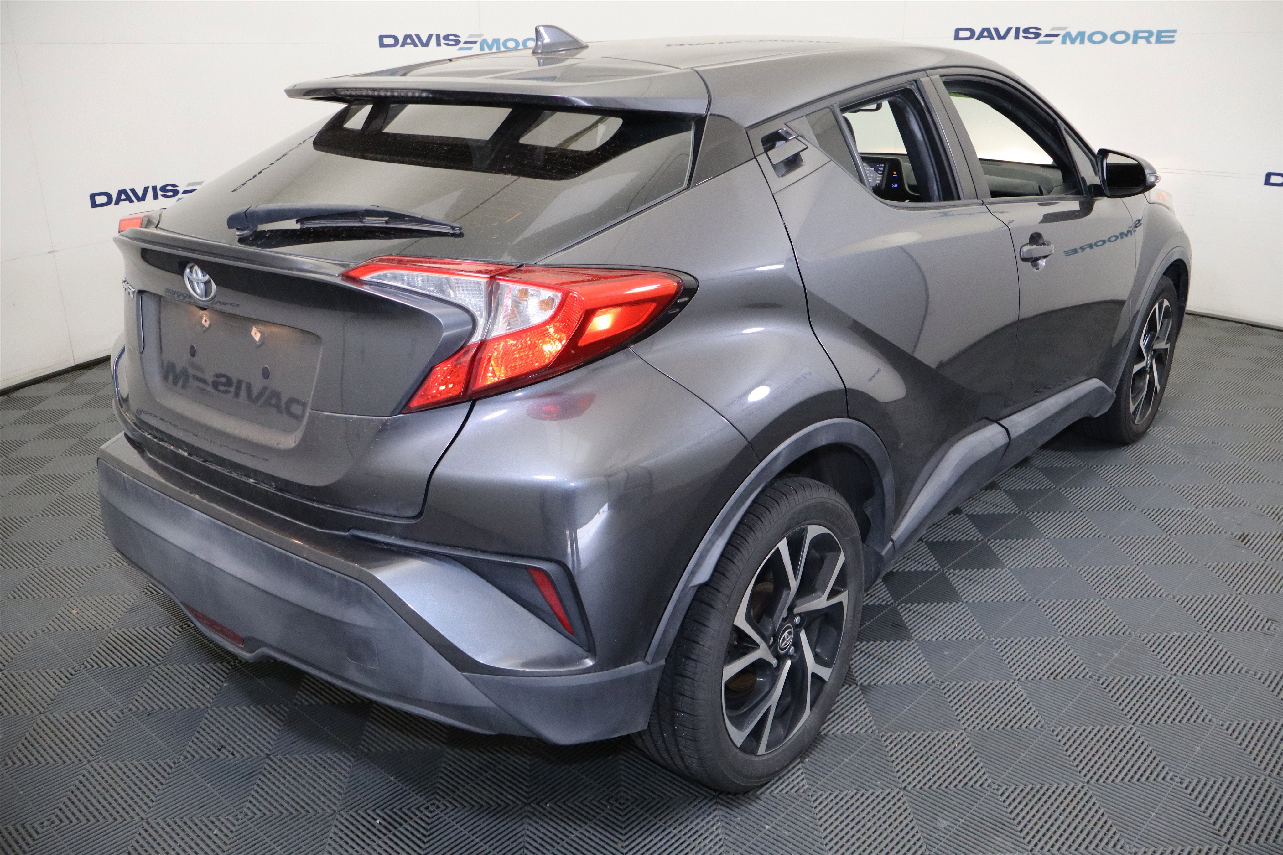 2018 Toyota C-HR XLE Premium