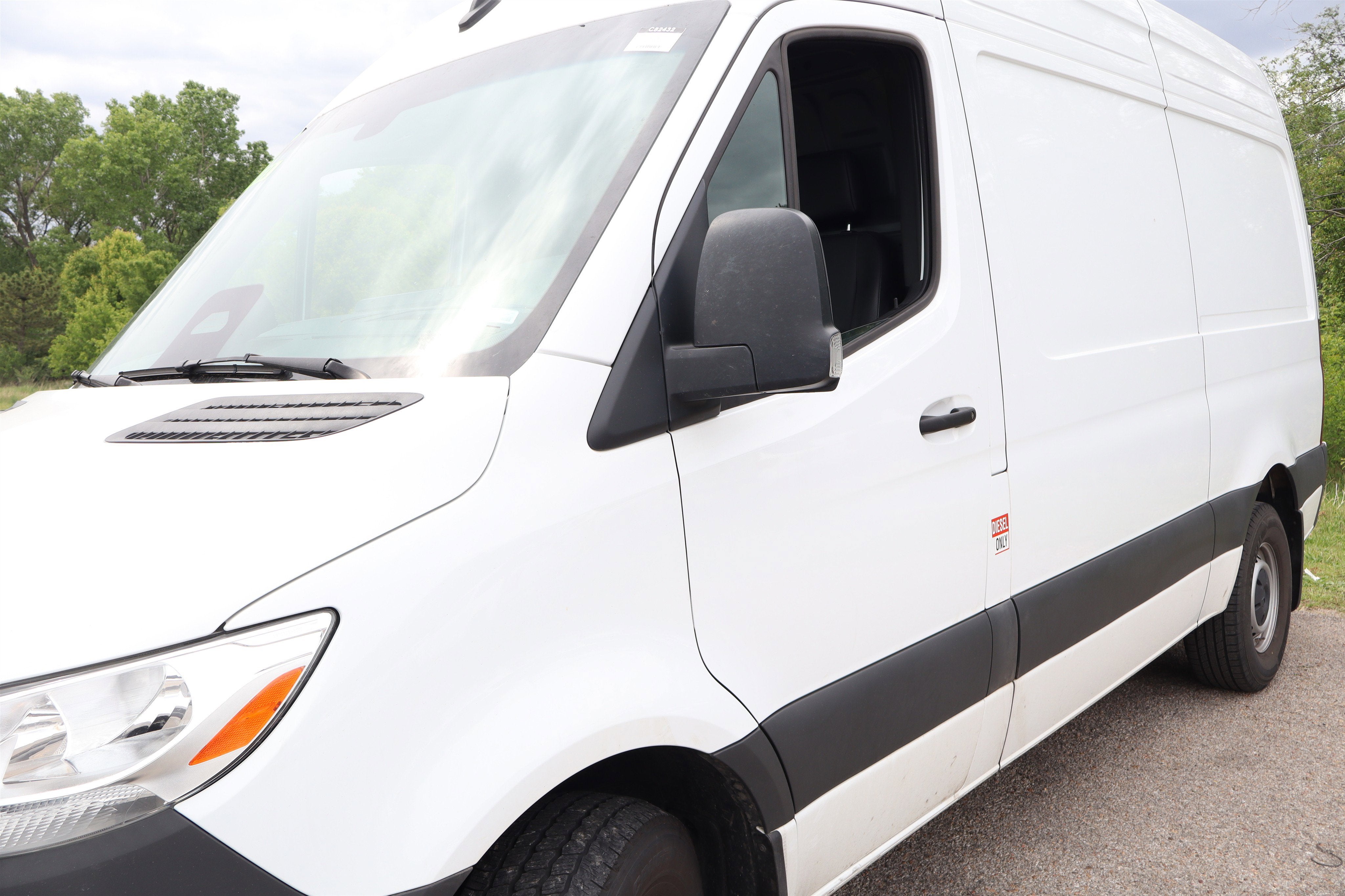 2025 Mercedes-Benz Sprinter Cargo Van Cargo 144 WB