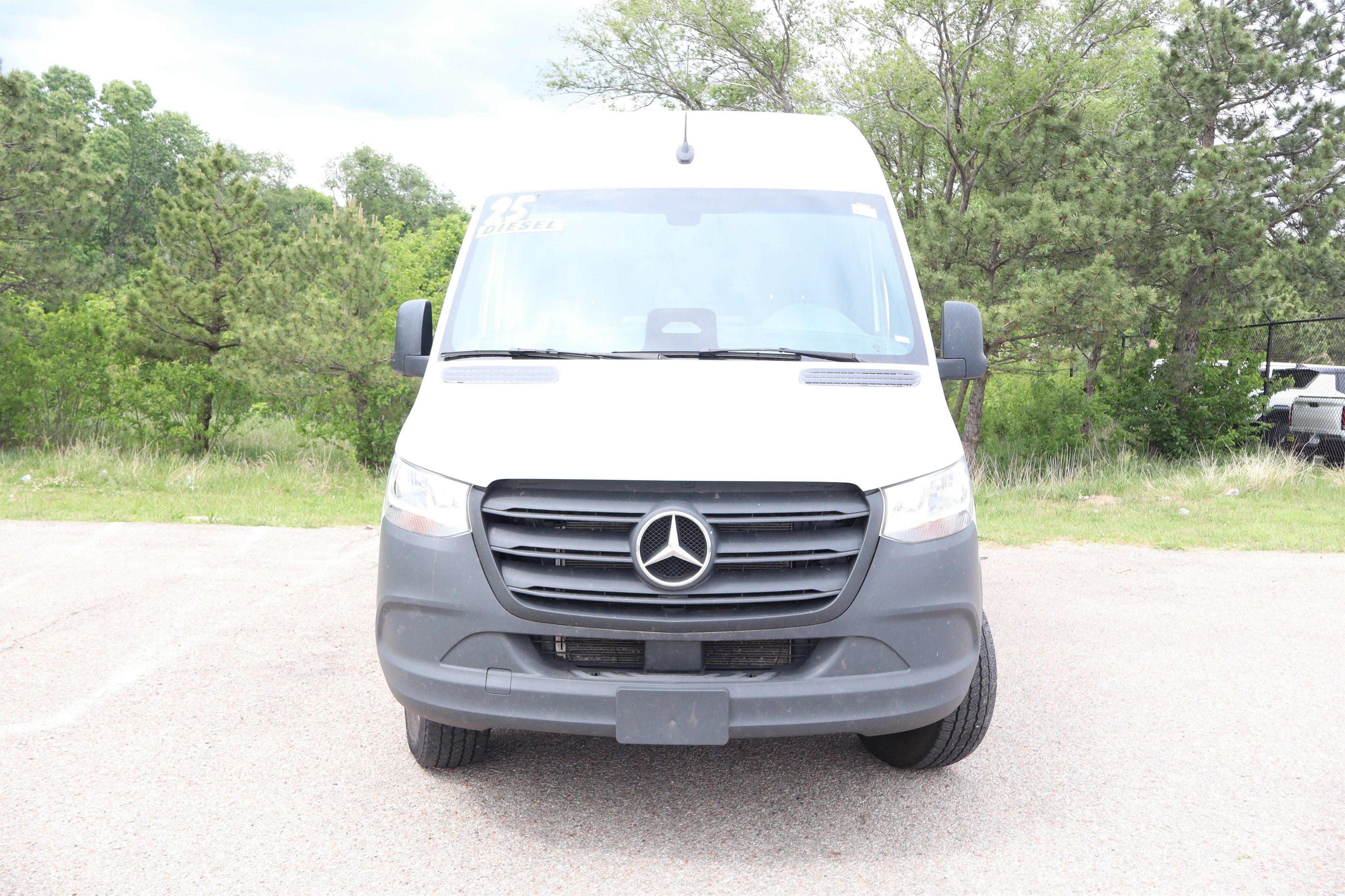 2025 Mercedes-Benz Sprinter Cargo Van Cargo 144 WB