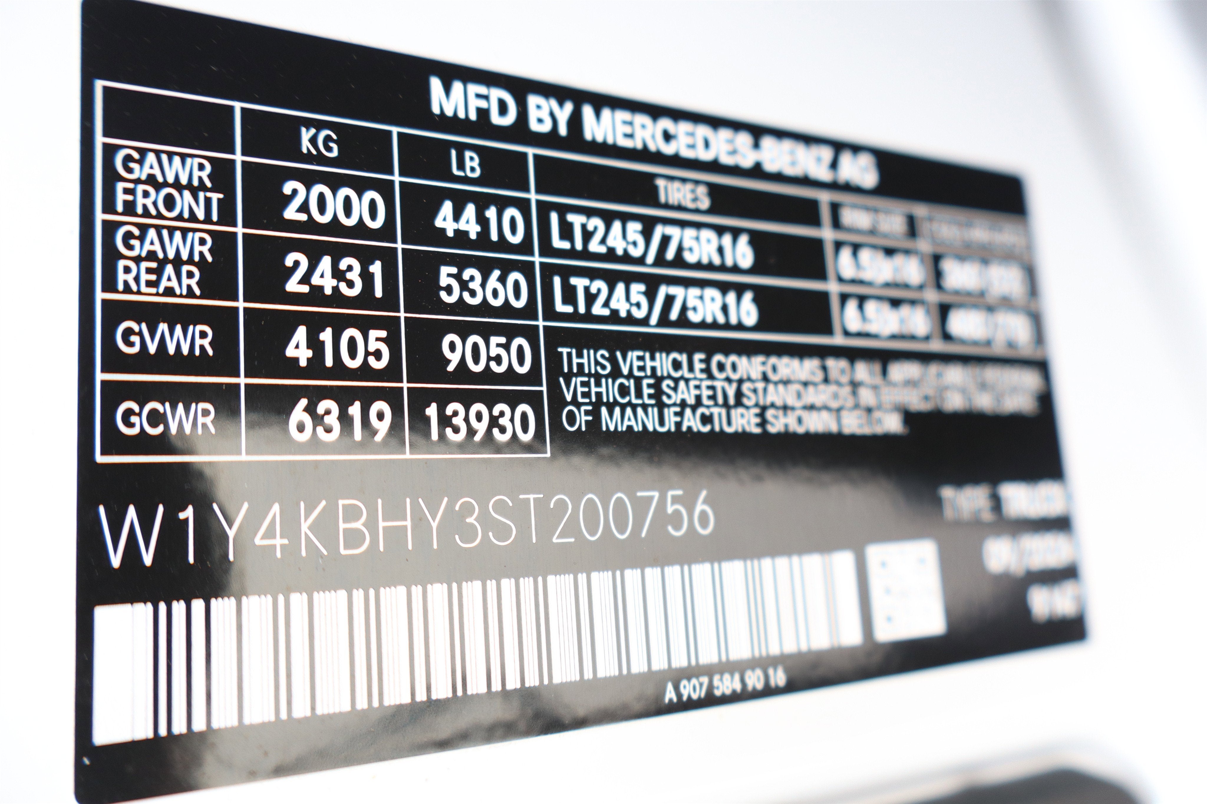 2025 Mercedes-Benz Sprinter Cargo Van Cargo 144 WB