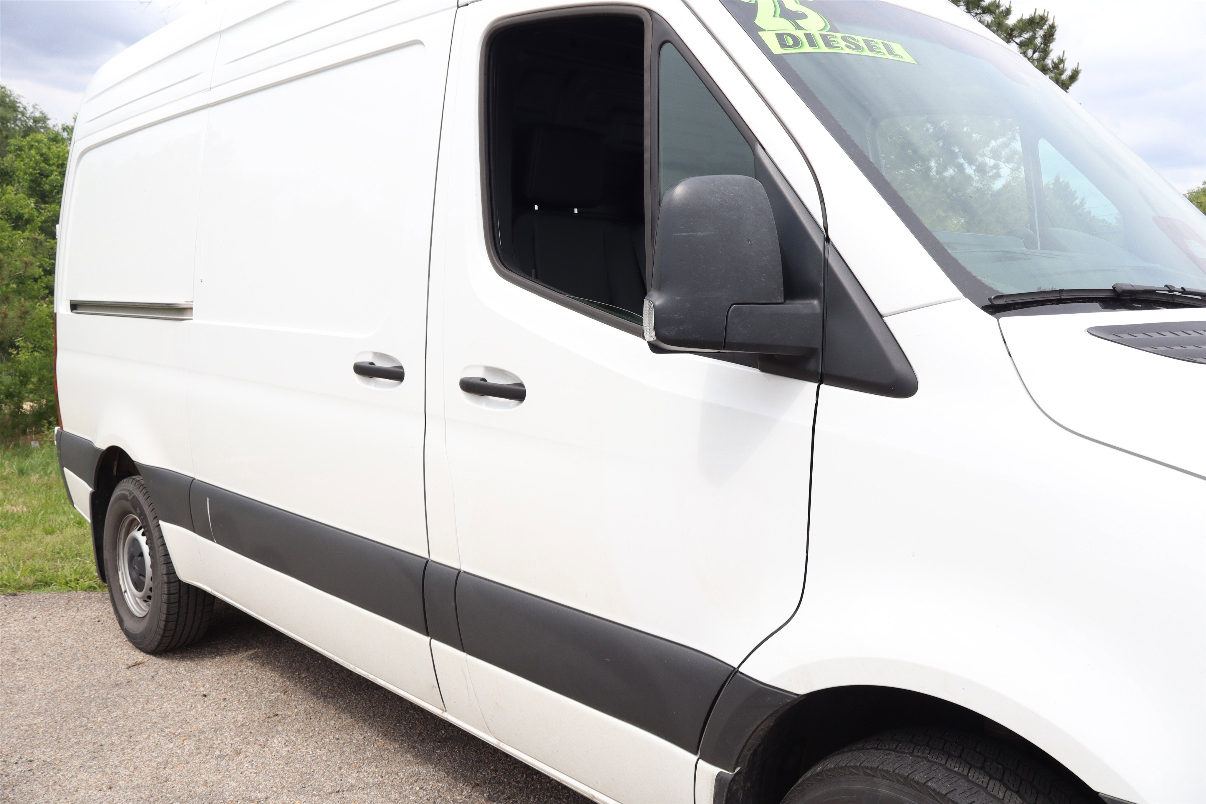 2025 Mercedes-Benz Sprinter Cargo Van Cargo 144 WB