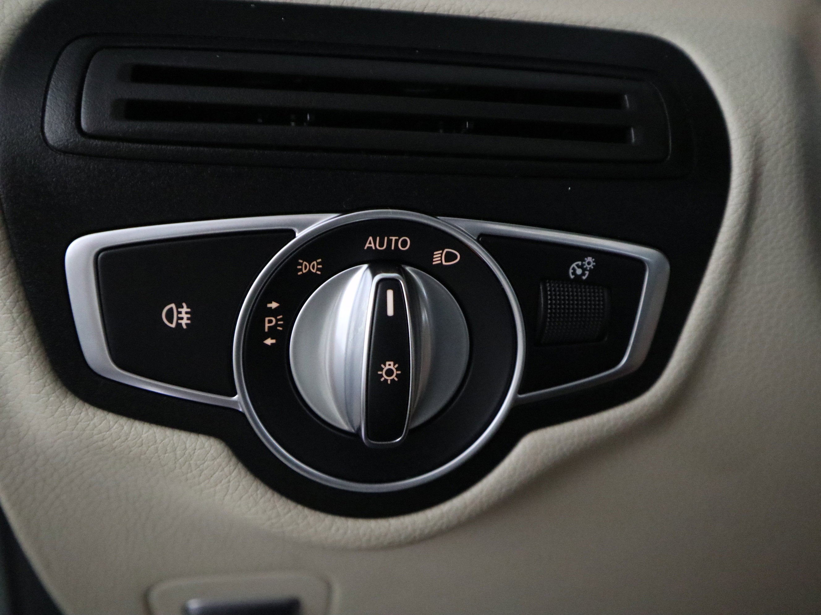 2019 Mercedes-Benz GLC GLC 300