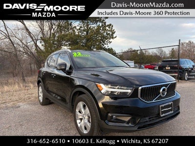 2022 Volvo XC40 Momentum