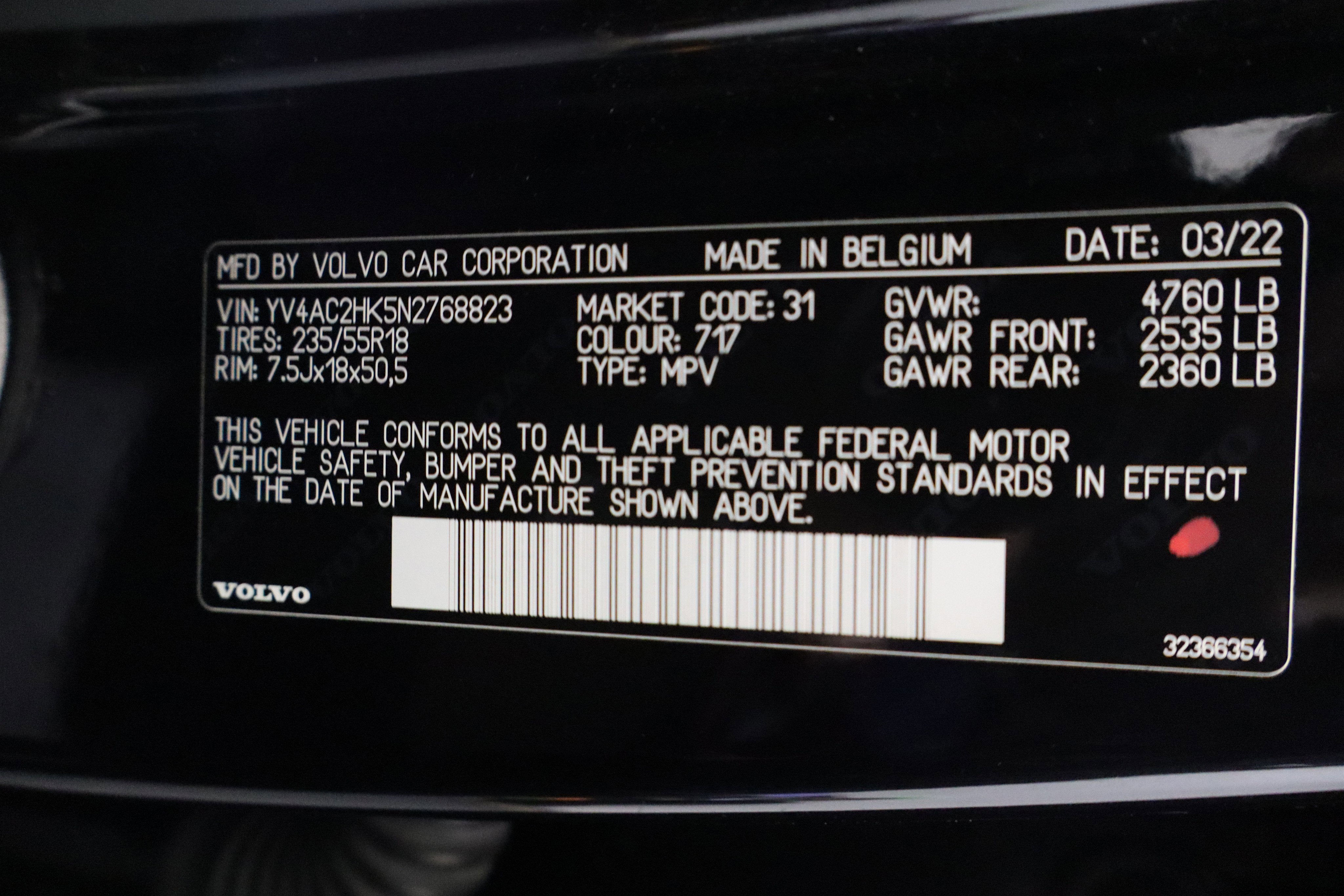 2022 Volvo XC40 Momentum