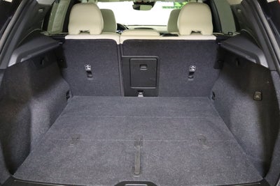 2022 Volvo XC40 Momentum