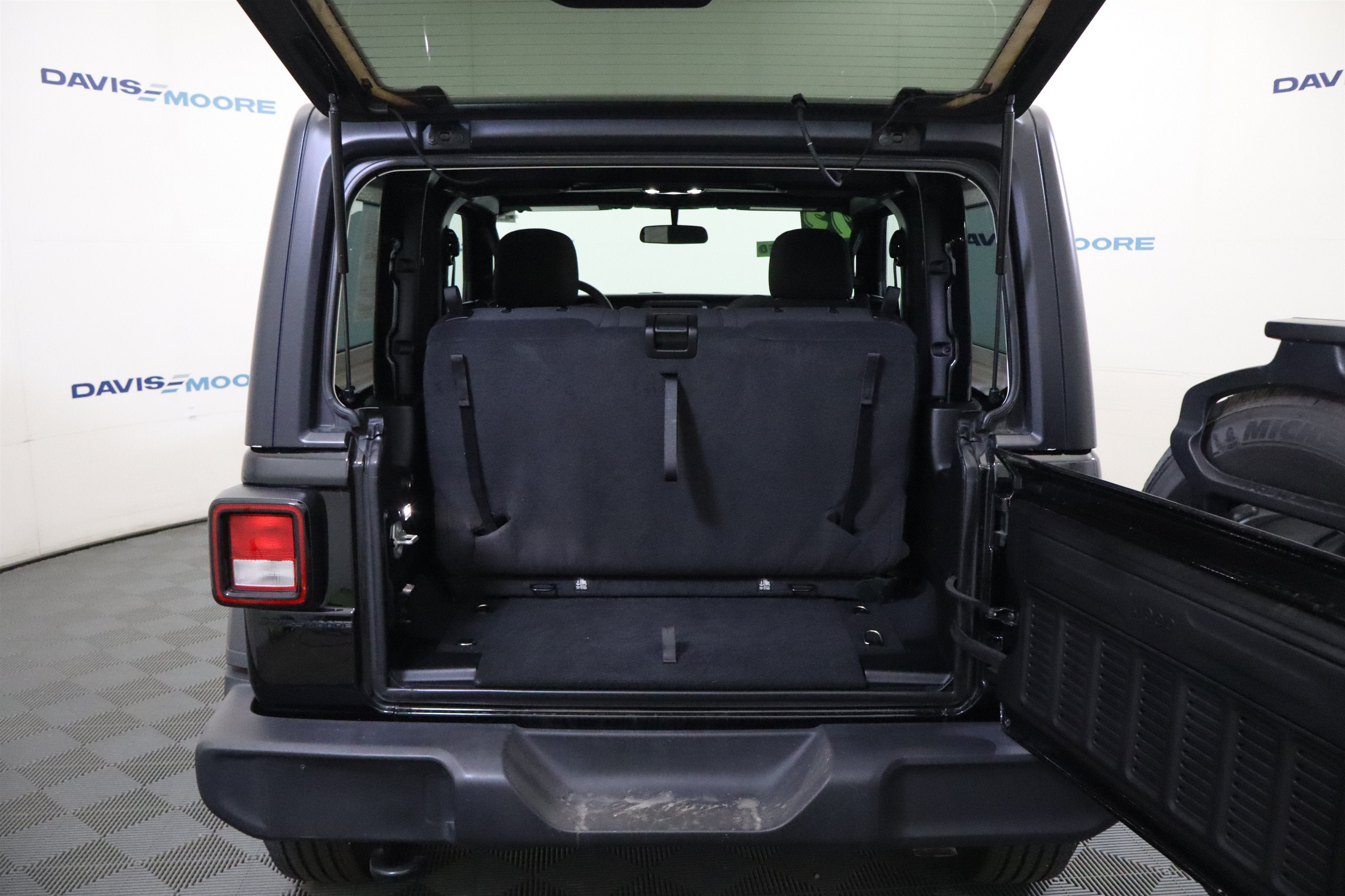 2023 Jeep Wrangler Sport S 4x4