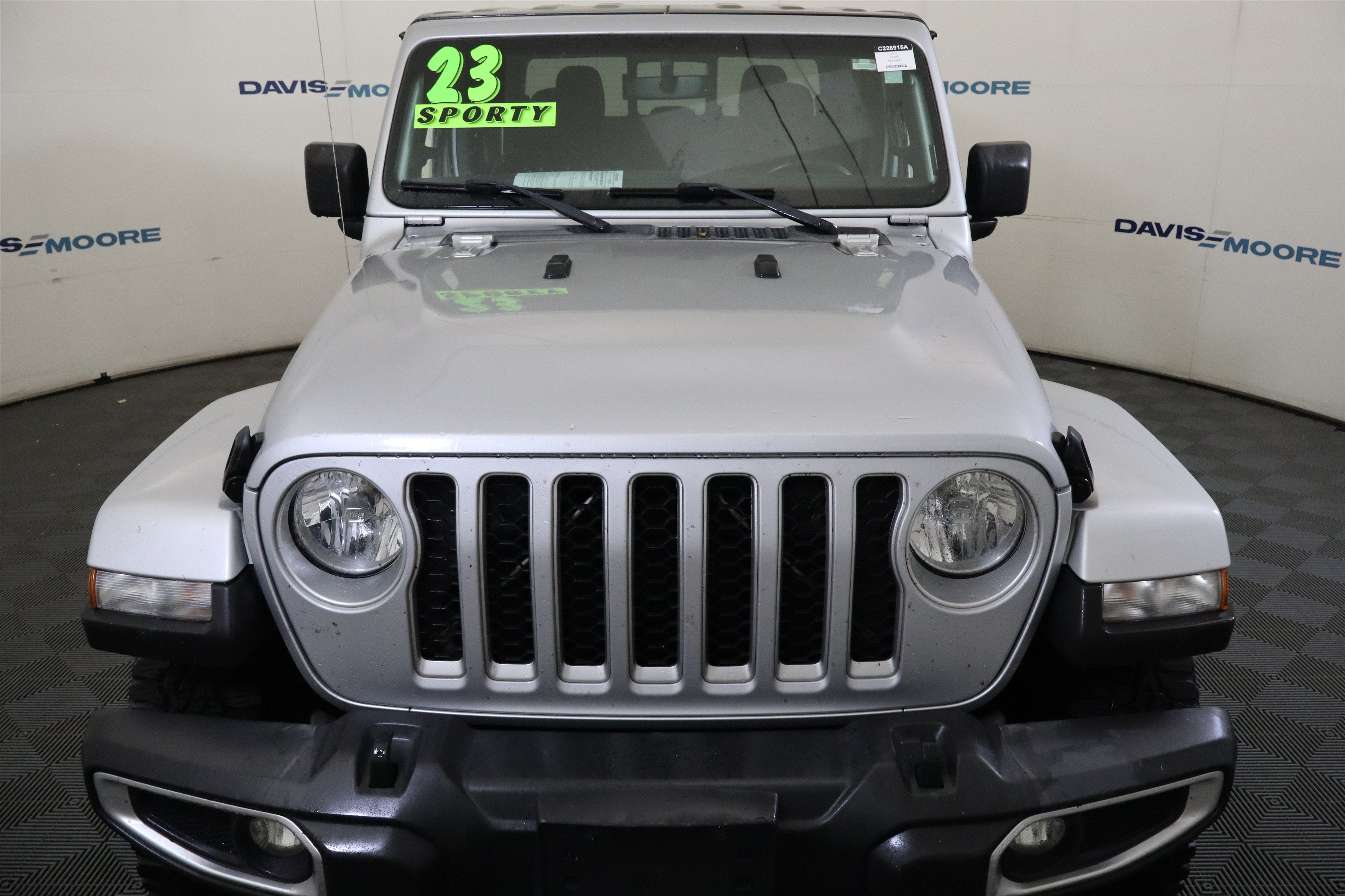 2023 Jeep Gladiator Overland