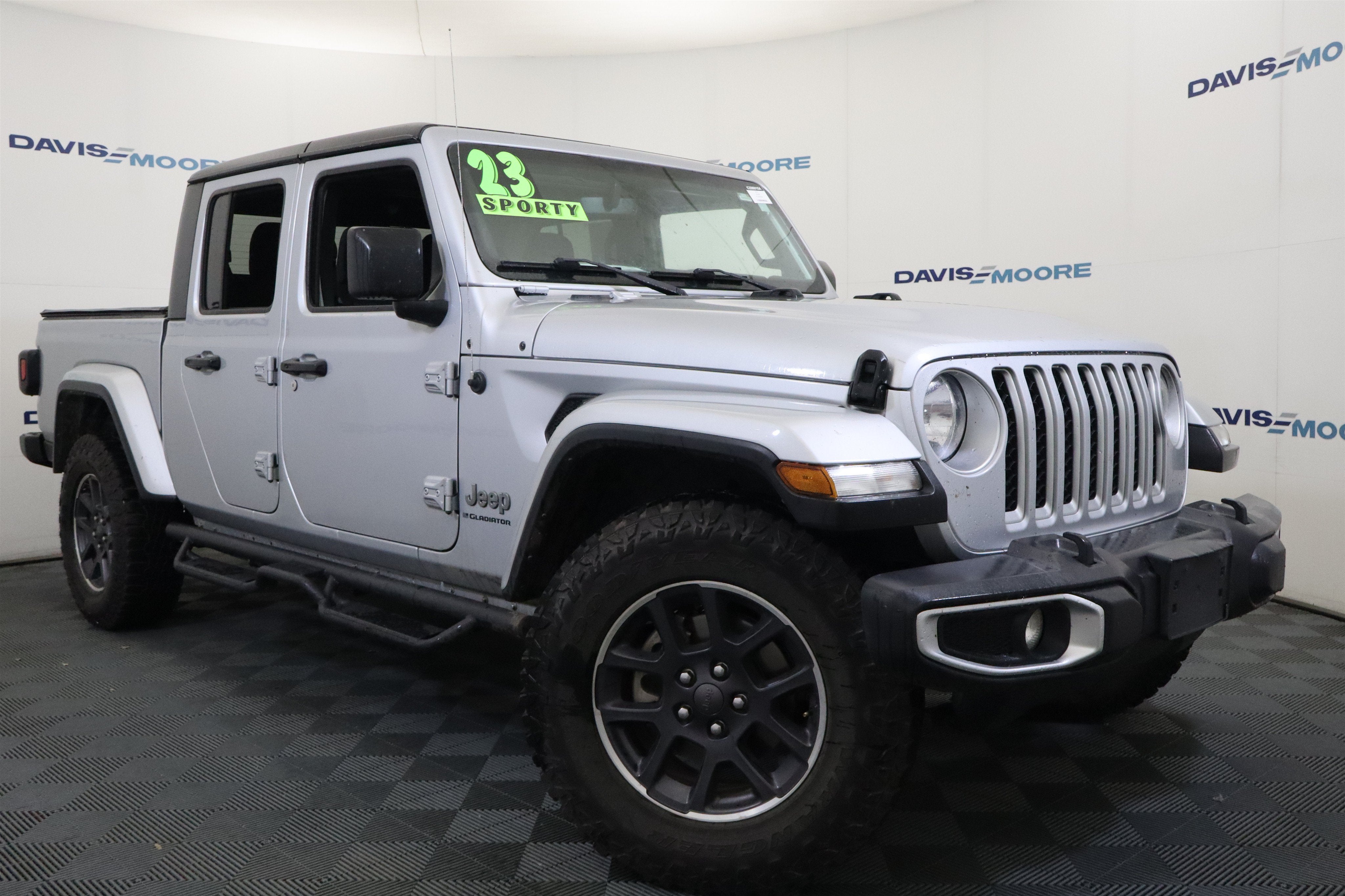 2023 Jeep Gladiator Overland