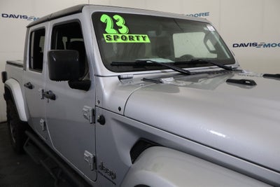 2023 Jeep Gladiator Overland