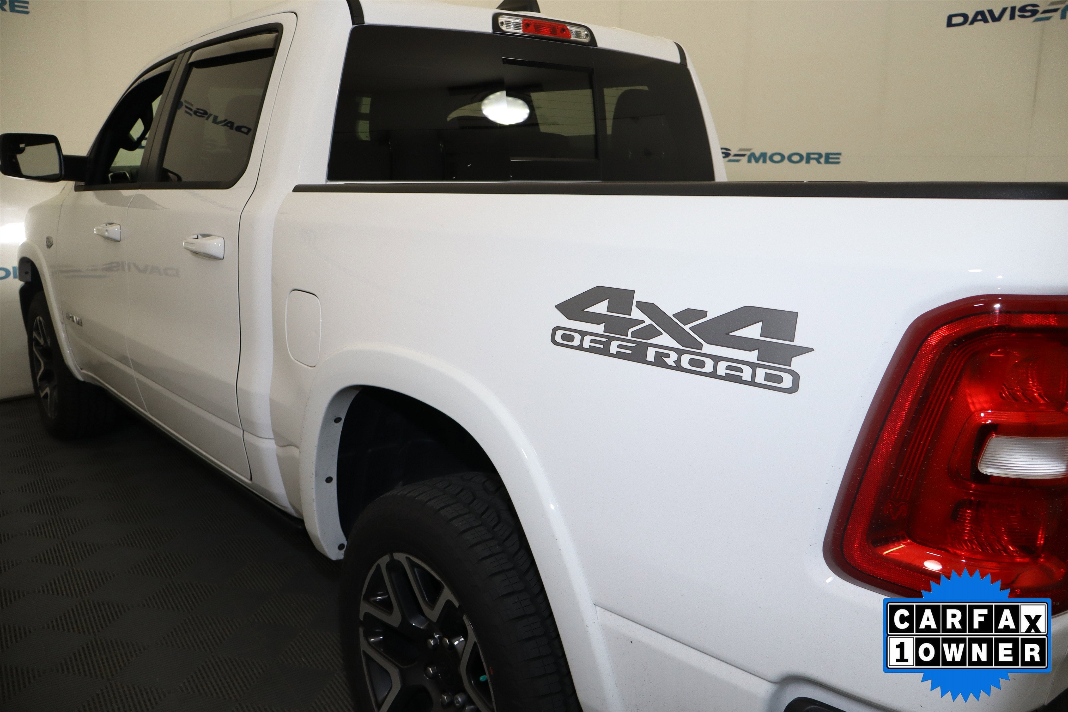 2026 RAM 1500 Laramie 4x4 Crew Cab
