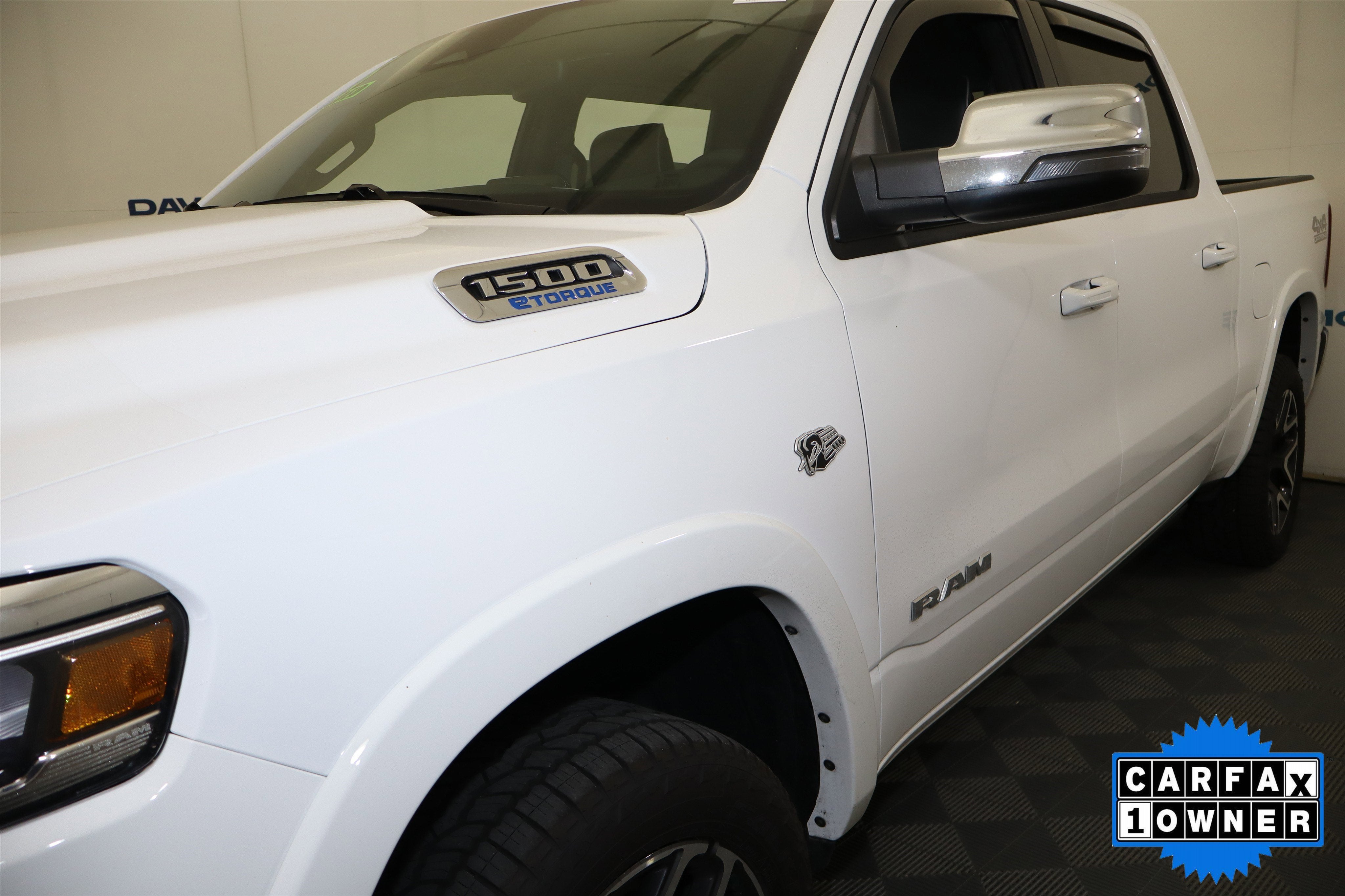 2026 RAM 1500 Laramie 4x4 Crew Cab