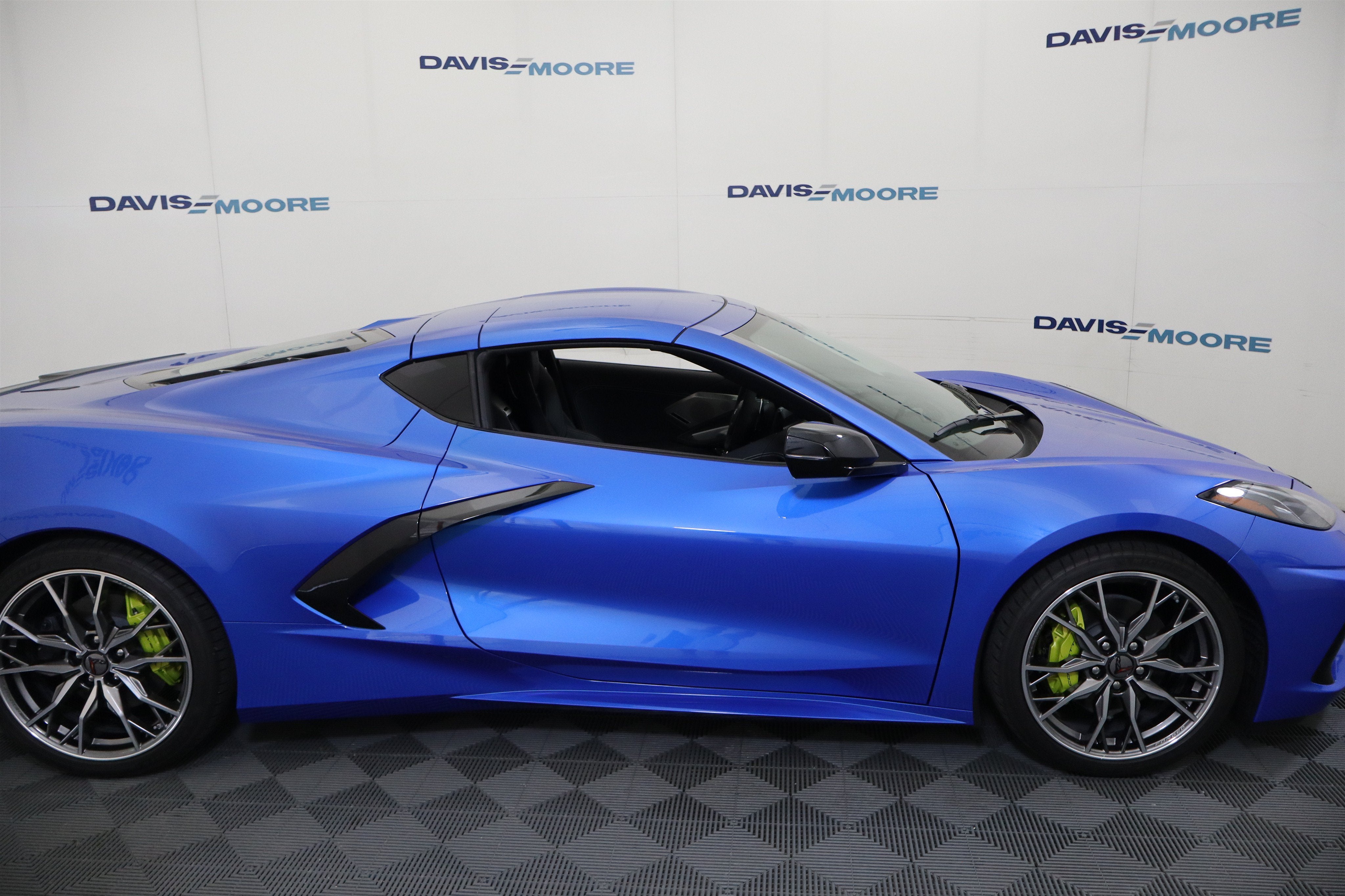 2024 Chevrolet Corvette 2LT