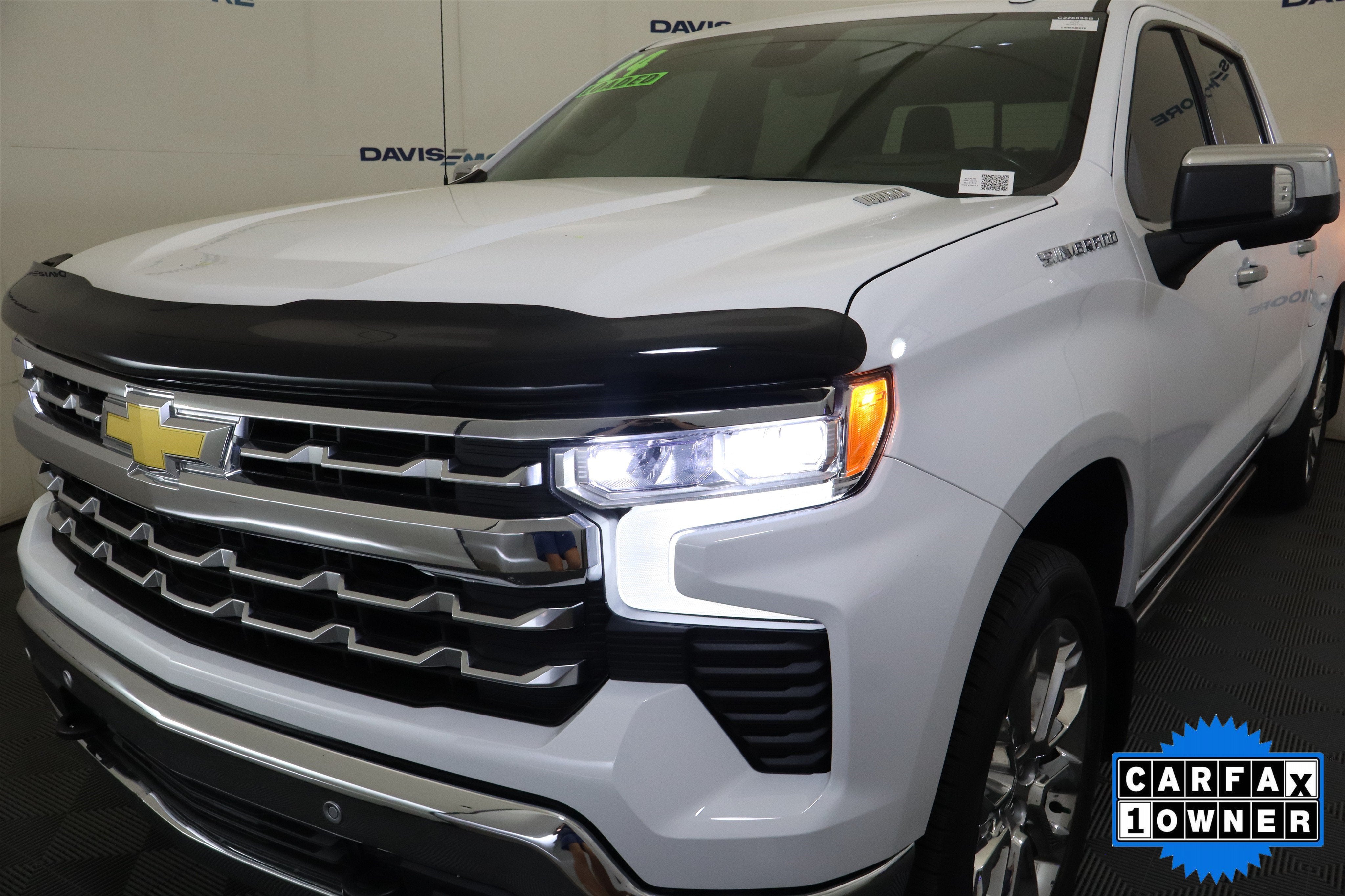 2024 Chevrolet Silverado 1500 LTZ Crew Cab 4WD
