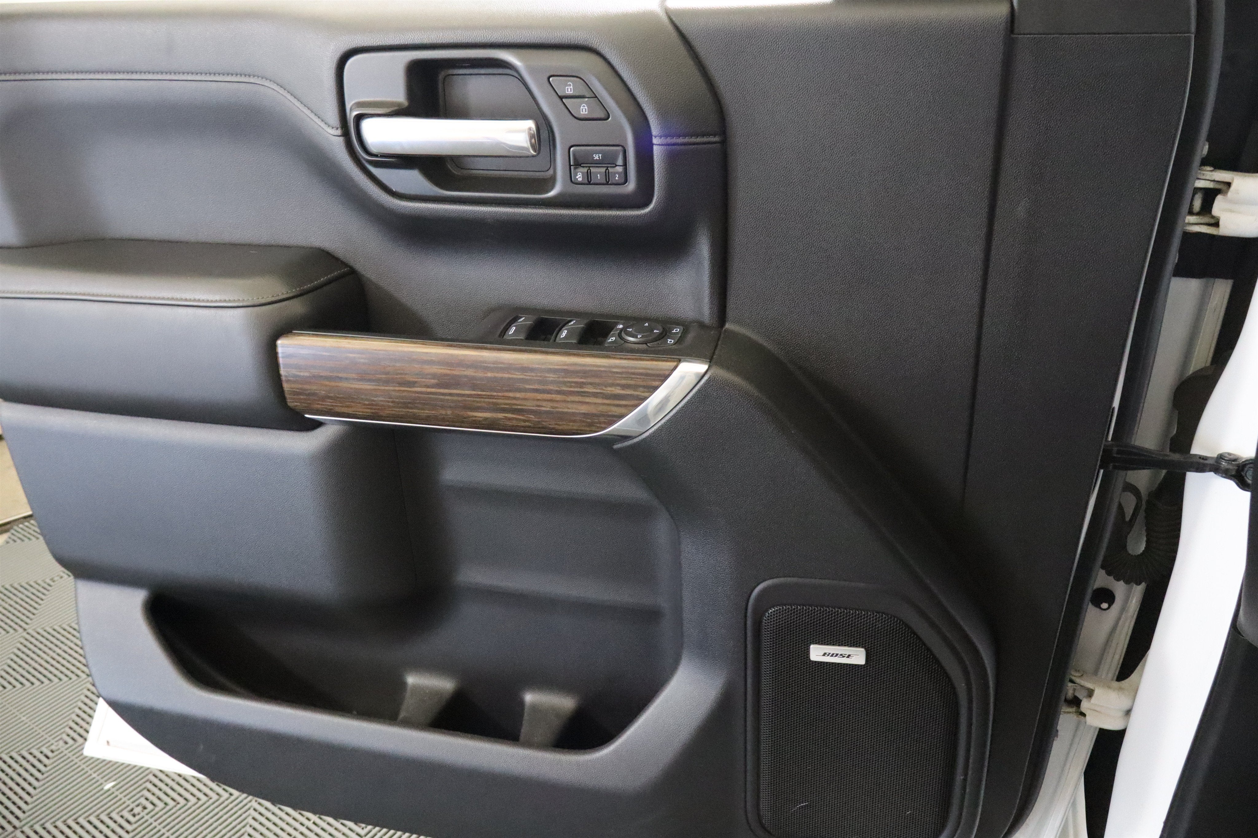 2020 Chevrolet Silverado 1500 High Country Crew Cab 4WD
