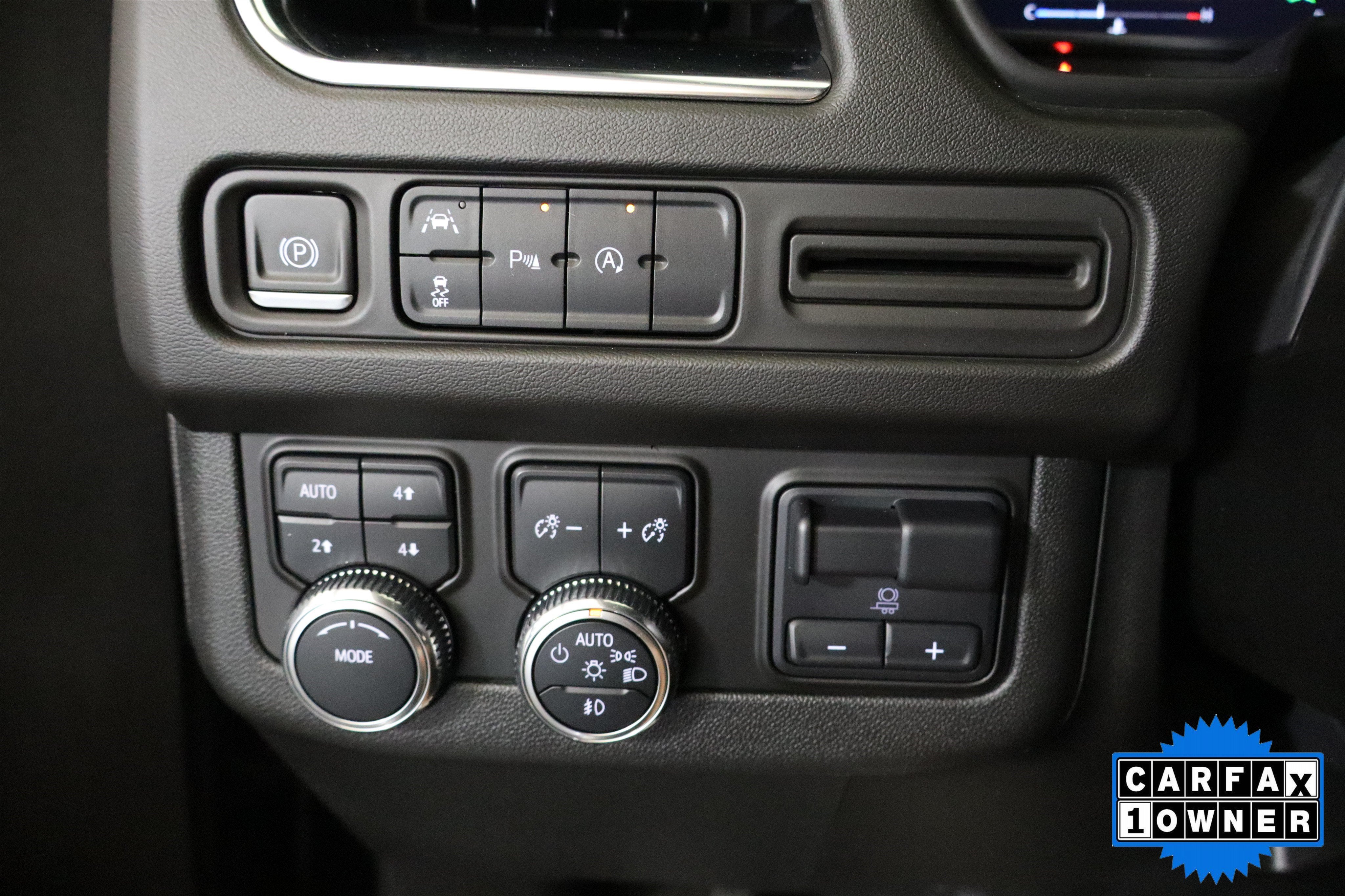2024 GMC Yukon SLT 4WD