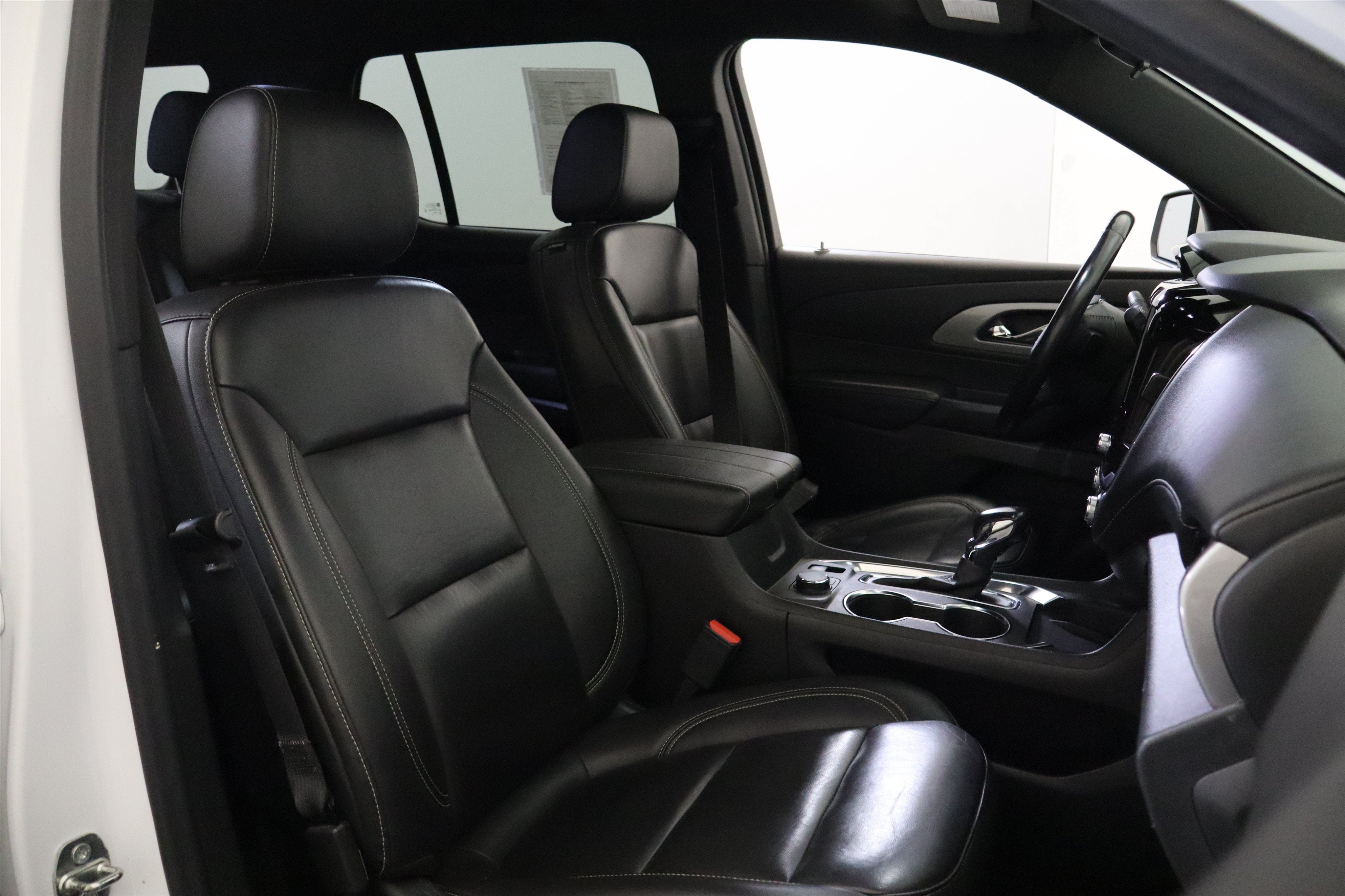 2022 Chevrolet Traverse LT Leather