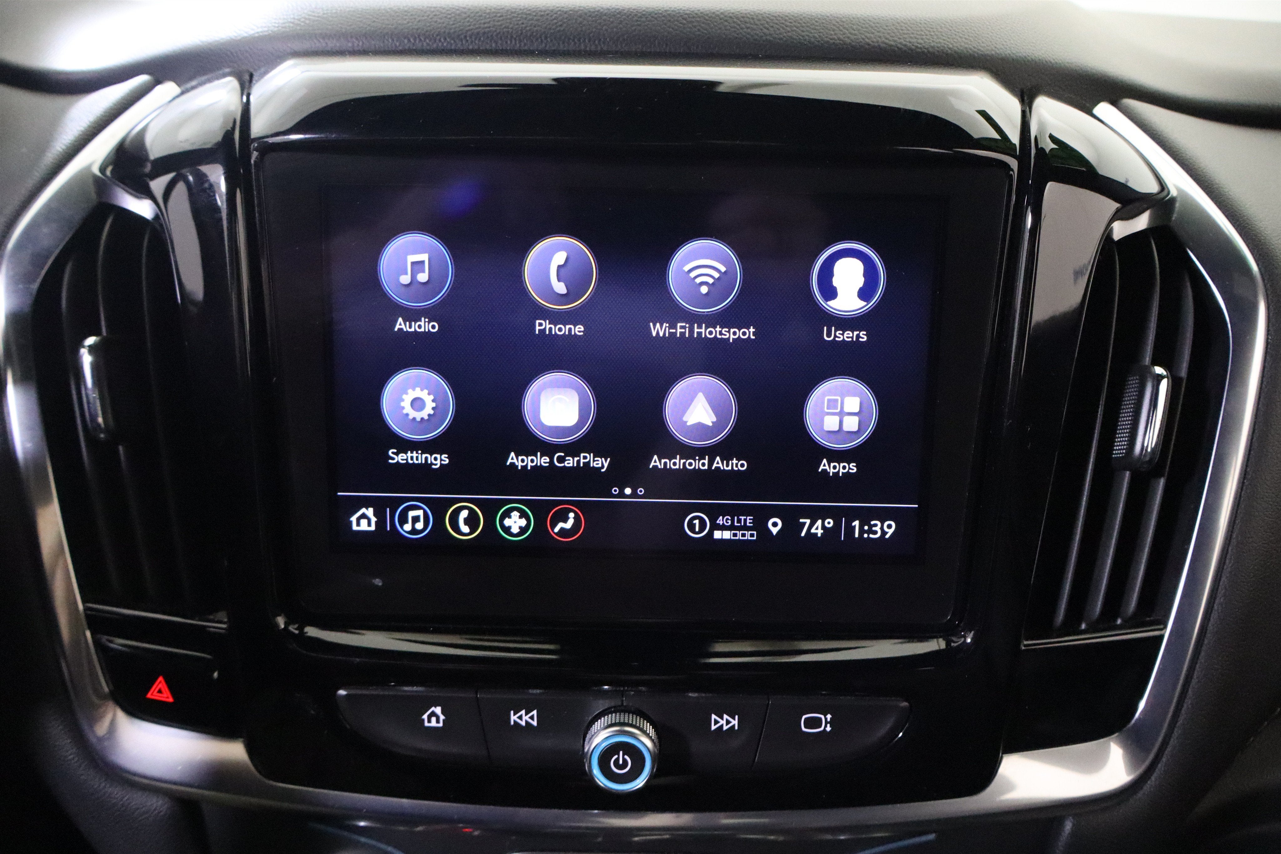 2022 Chevrolet Traverse LT Leather