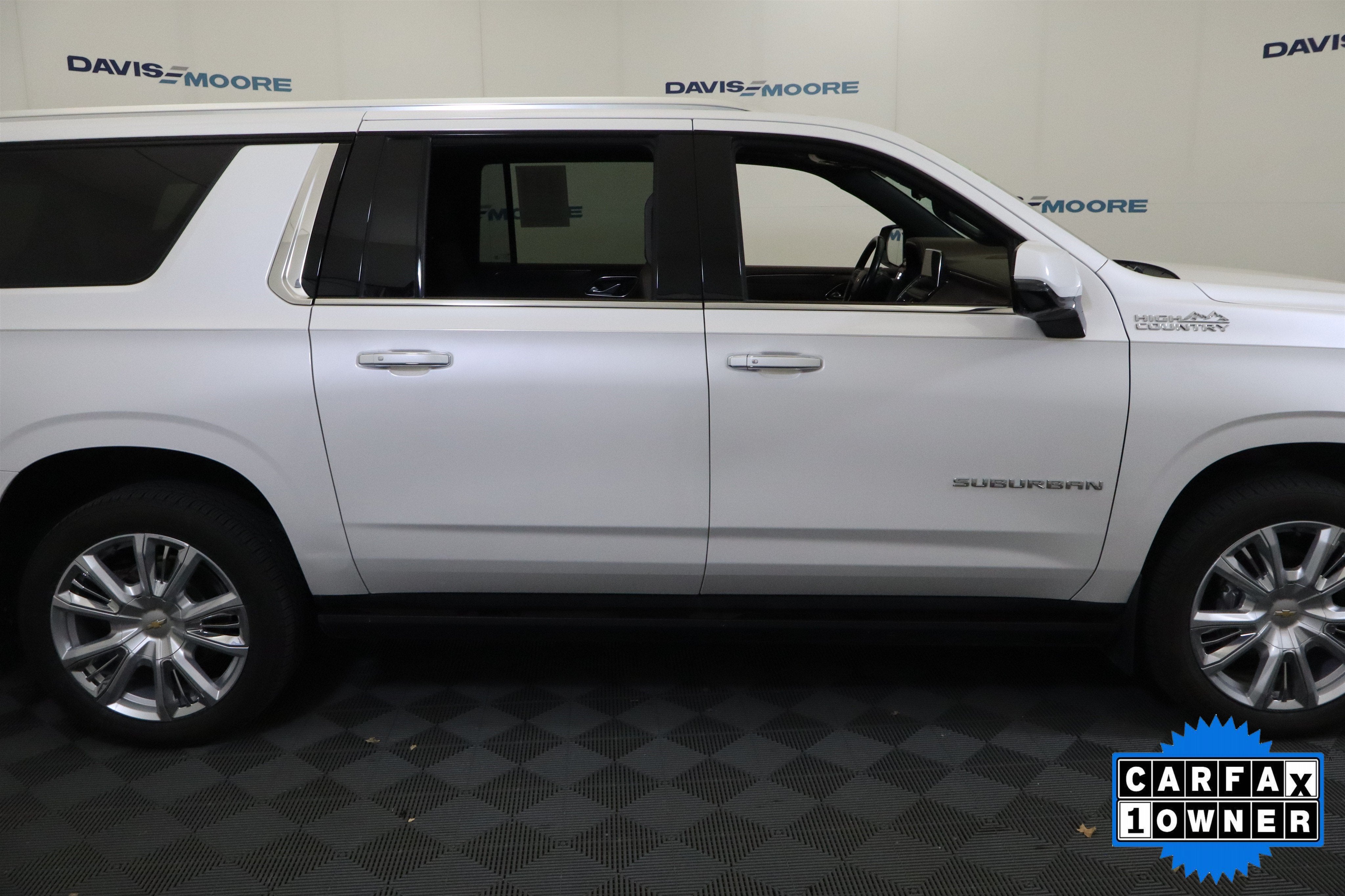 2023 Chevrolet Suburban High Country 4WD