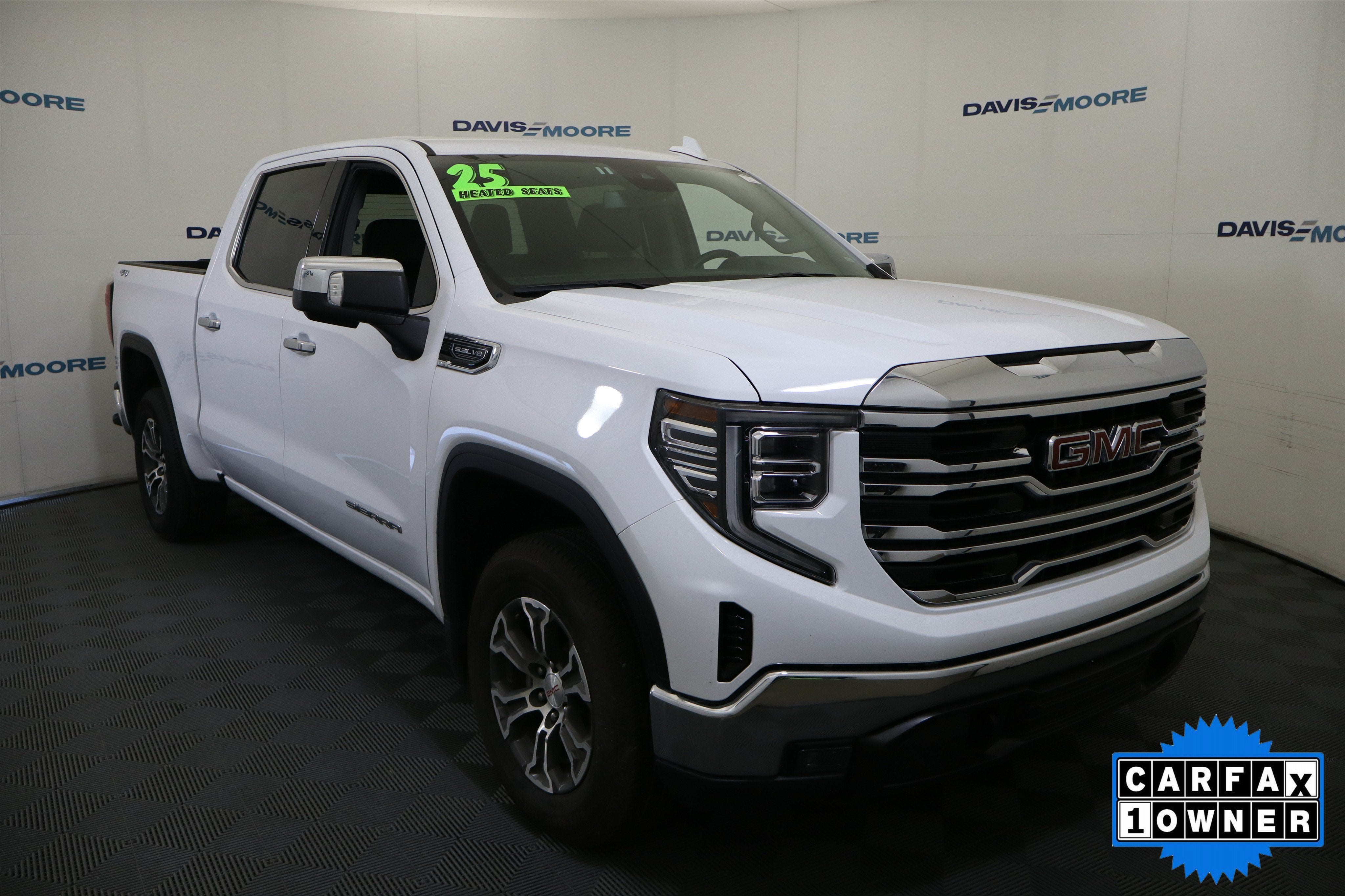 2025 GMC Sierra 1500 SLT Crew Cab 4WD