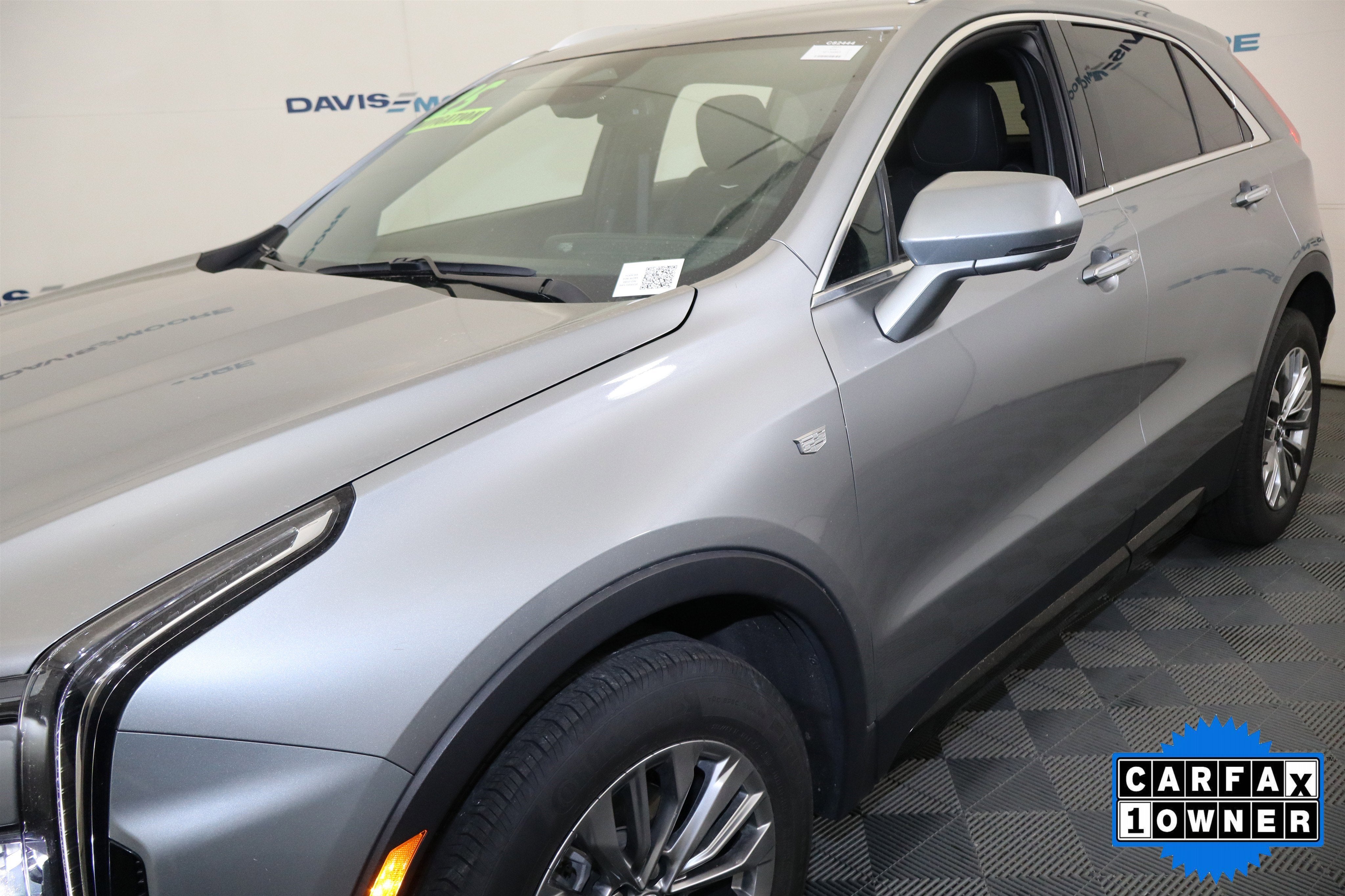 2025 Cadillac XT4 FWD Premium Luxury