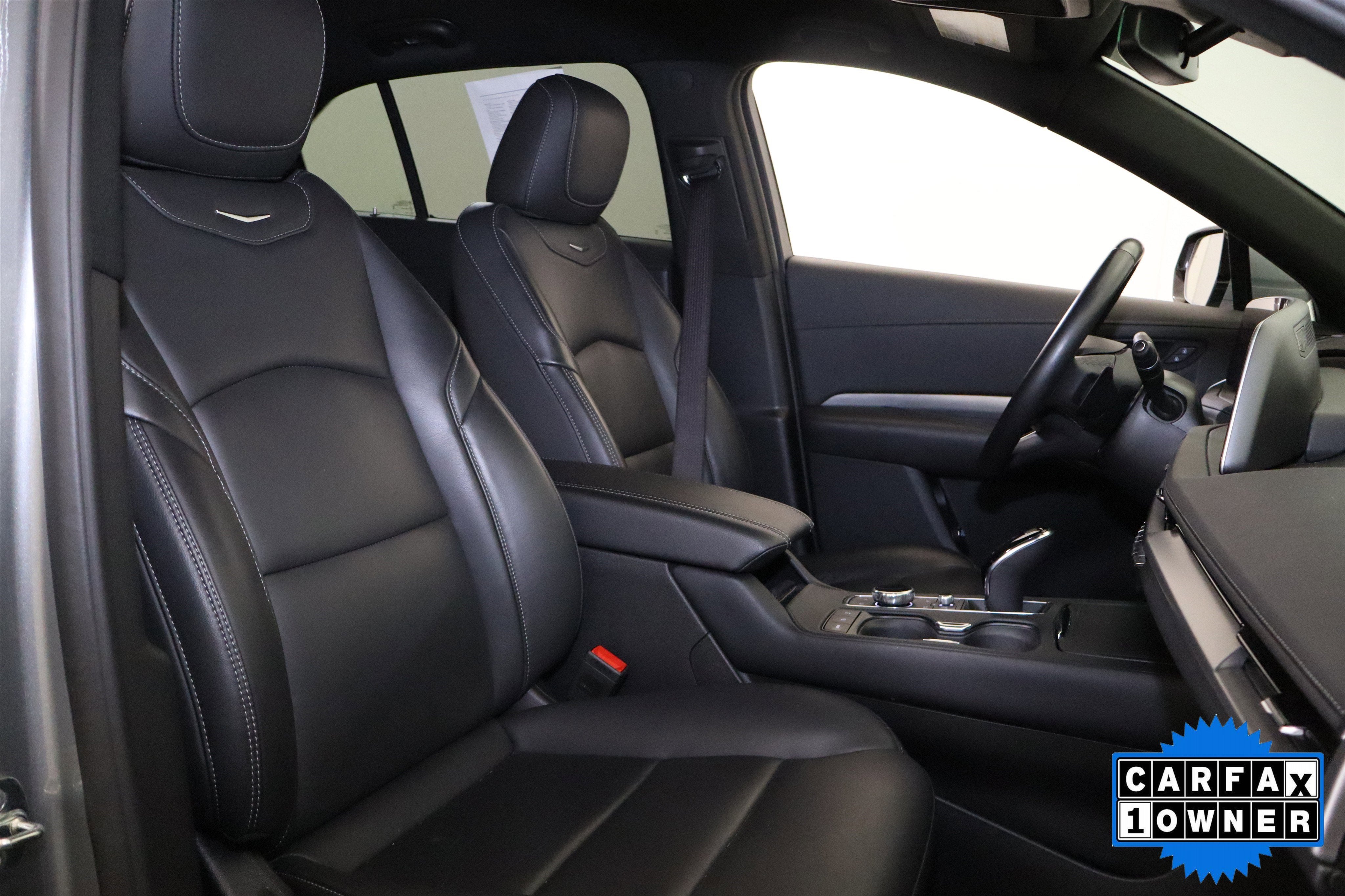 2025 Cadillac XT4 FWD Premium Luxury